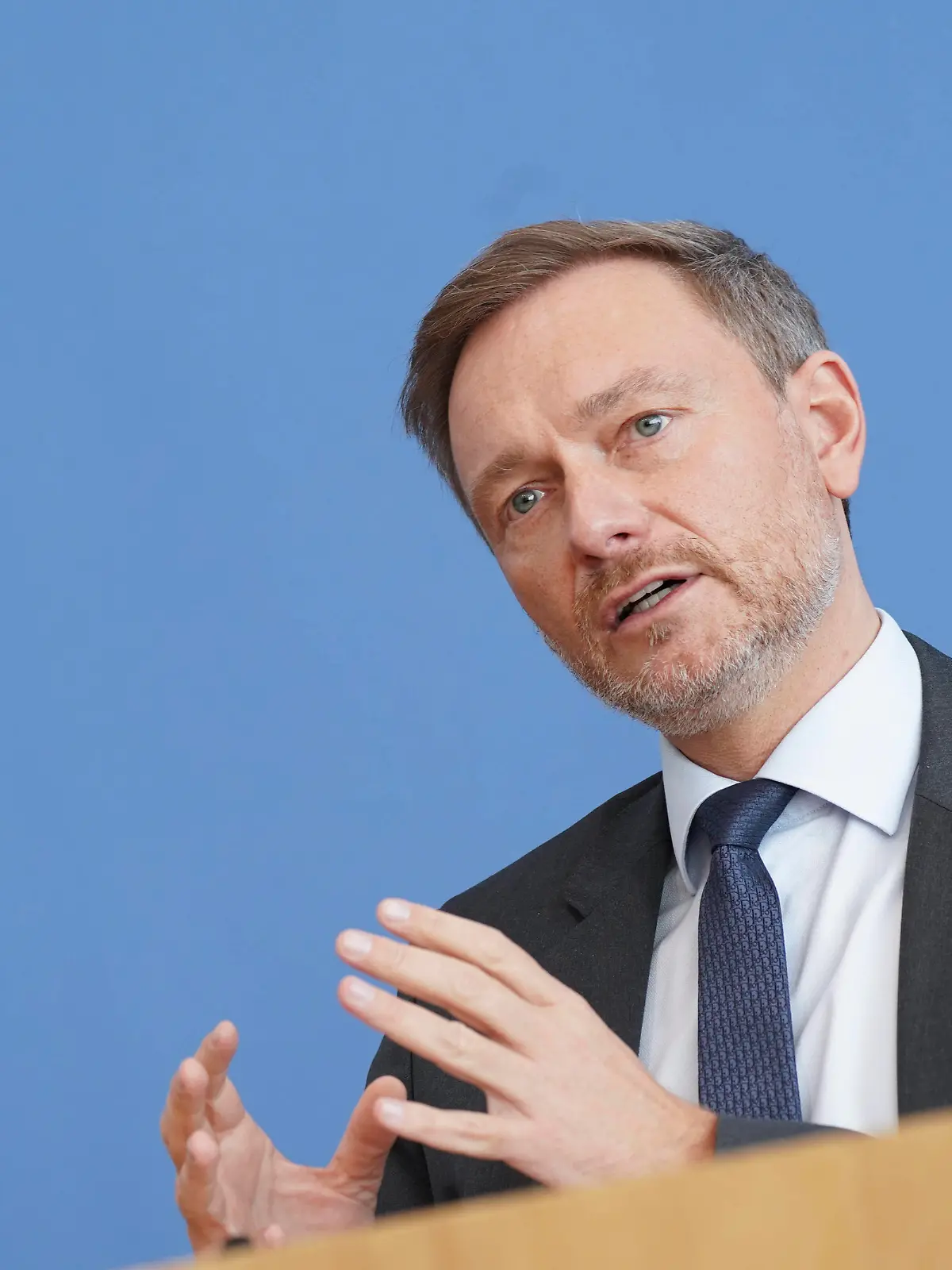  Bundespressekonferenz, Christian Lindner zum Finanzplan 2022 bis 2026 Aktuell,16.03.2022,Berlin,Bundesfinanzminister Christian Lindner im Portrait bei der Bundespressekonferenz zum Thema Eckwerte zum Regierungsentwurf 2023 und Finanzplan Berlin Berlin Deutschland *** Federal Press Conference, Christian Lindner on the financial plan 2022 to 2026 Current,16 03 2022,Berlin,Federal Finance Minister Christian Lindner in portrait at the Federal Press Conference on the subject of key figures on the government draft 2023 and financial plan Berlin Berlin Germany