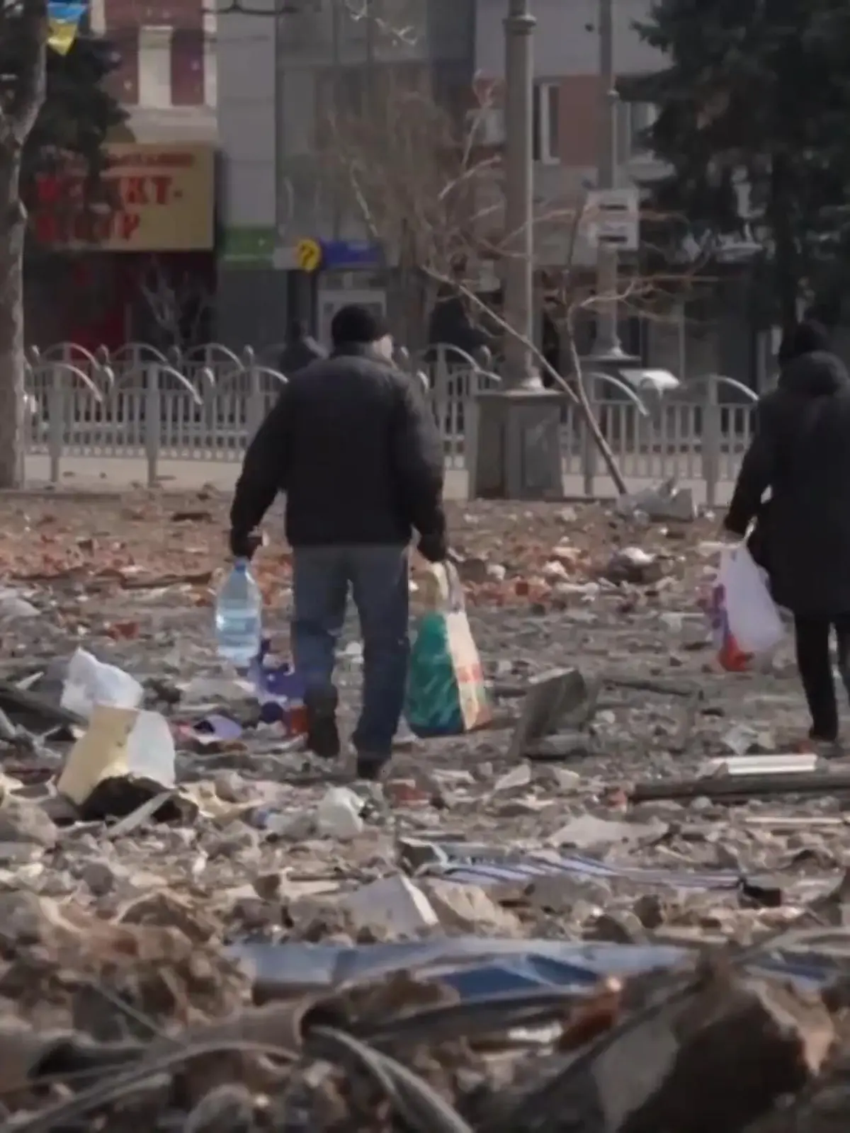 Die 400.000- Einwohner Stadt Mariupol steht seit Wochen unter ständigem Beschuss der russischen Truppen. Jetzt droht der Stadt eine humanitäre Katastrophe.