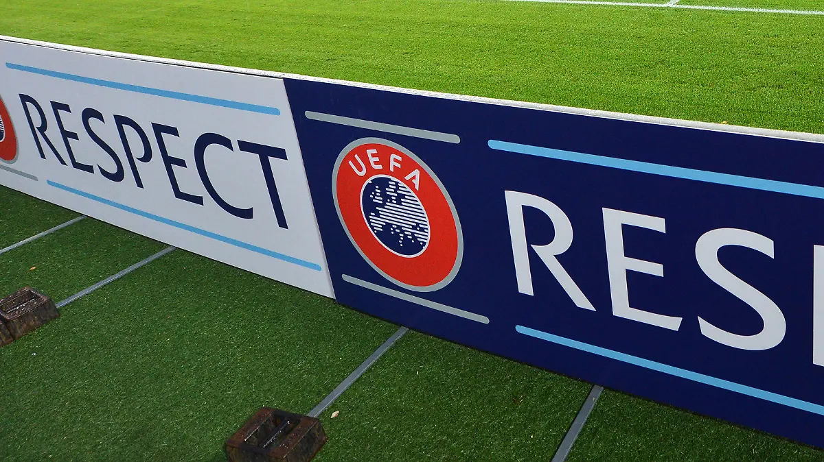 ARCHIV - 30.09.2014, Russland, Moskau: Die leere Khimki Arena vor dem Fußballspiel der UEFA Champions League Gruppe E zwischen ZSKA Moskau und Bayern München. Russlands Mannschaften bleiben nach dem Angriff Russlands auf die Ukraine von europäischen Fußball-Wettbewerben vorerst ausgeschlossen. Der Internationale Sportgerichtshof Cas traf in seinem Urteil am Dienstag nach einem entsprechenden Einspruch des russischen Verbandes zunächst noch keine Entscheidung zum Ausschluss der russischen Nationalmannschaft aus der WM-Qualifikation. Foto: picture alliance / dpa +++ dpa-Bildfunk +++