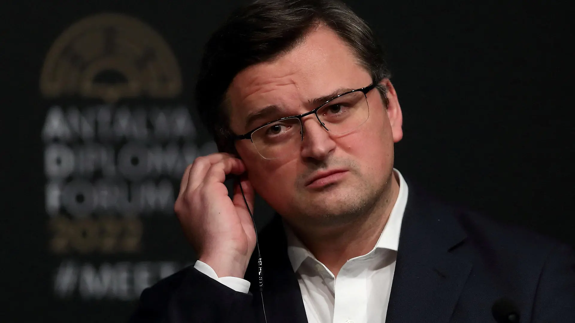 FILE PHOTO: Ukrainian Foreign Minister Dmytro Kuleba attends a news conference after meeting with his counterparts Russian Sergei Lavrov and Turkish Mevlut Cavusoglu, amid Russia's invasion of Ukraine, in Antalya, Turkey March 10, 2022. REUTERS/Murad Sezer/File Photo