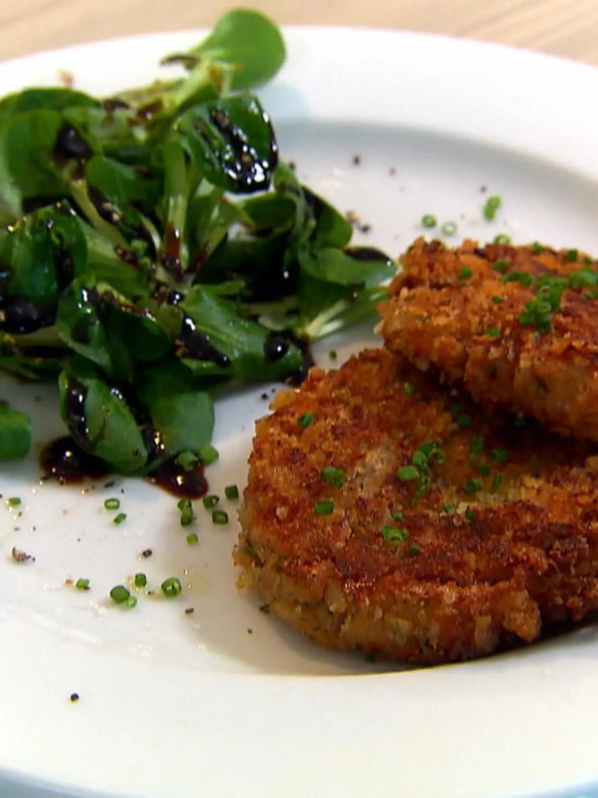 Bild zu: "Kaspressknödel und Kartoffelsuppe"