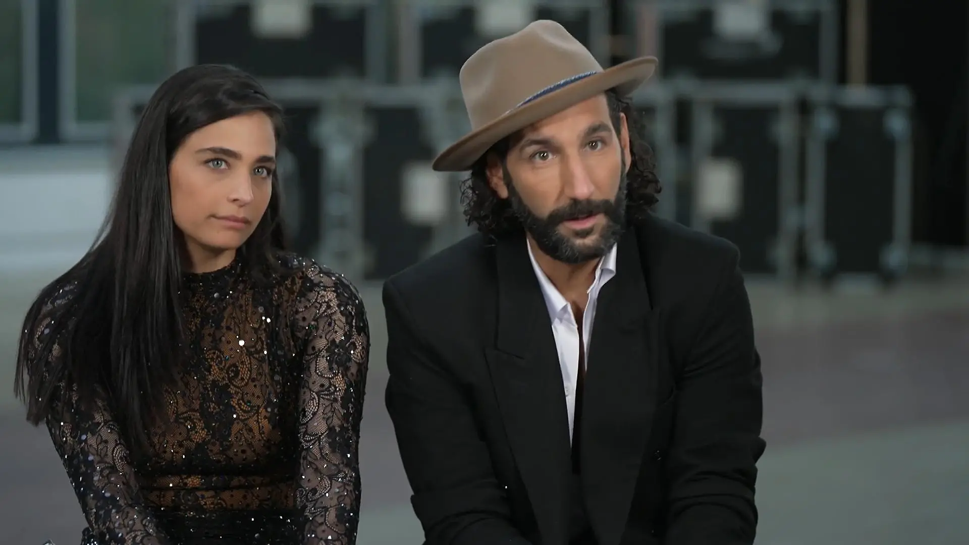 Amira Pocher und Massimo Sinató sind sparsam mit der Nähe Beim "Let's Dance"-Training