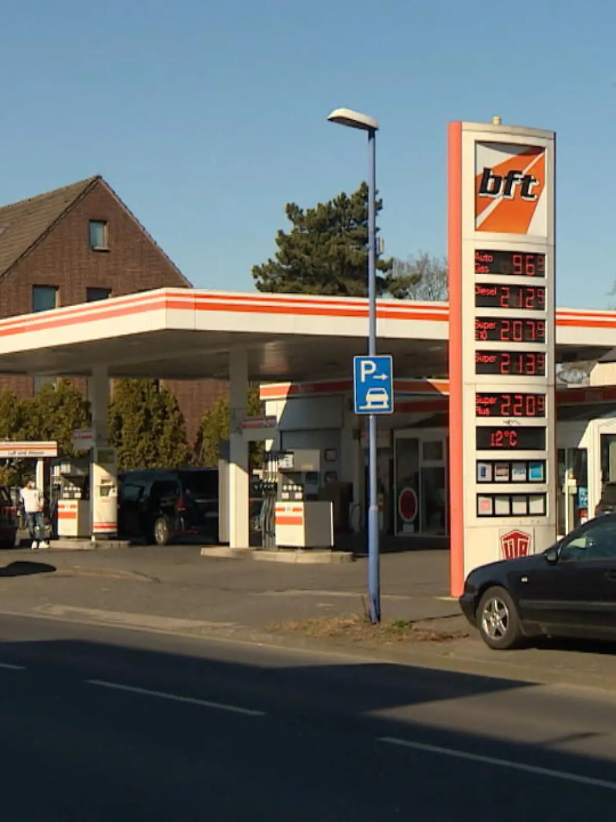 Bild zu: "Rabatt fürs Tanken geplant"