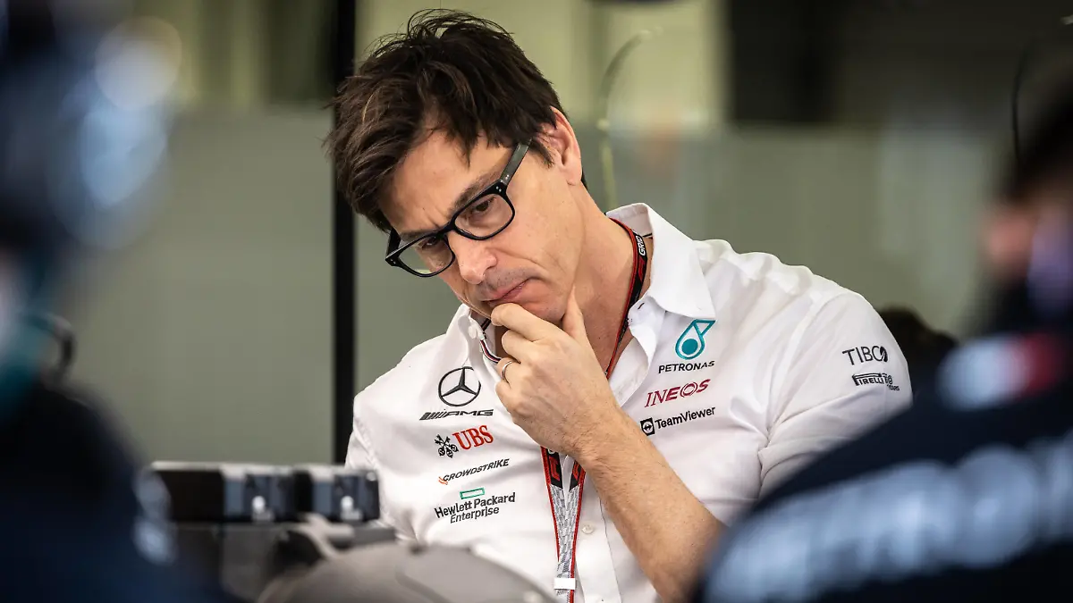 WOLFF Toto aut, Team Principal & CEO of Mercedes AMG F1 Team, portrait during the Formula 1 Aramco pre-season testing prior the 2022 FIA Formula One World Championship, WM, Weltmeisterschaft on the Bahrain International Circuit, from March 10 to 12, 2022 in Sakhir, Bahrain - F1- PRE-SEASON TESTING 2022 - BAHRAIN DPPI/Panoramic PUBLICATIONxNOTxINxFRAxITAxBEL DL-5634 