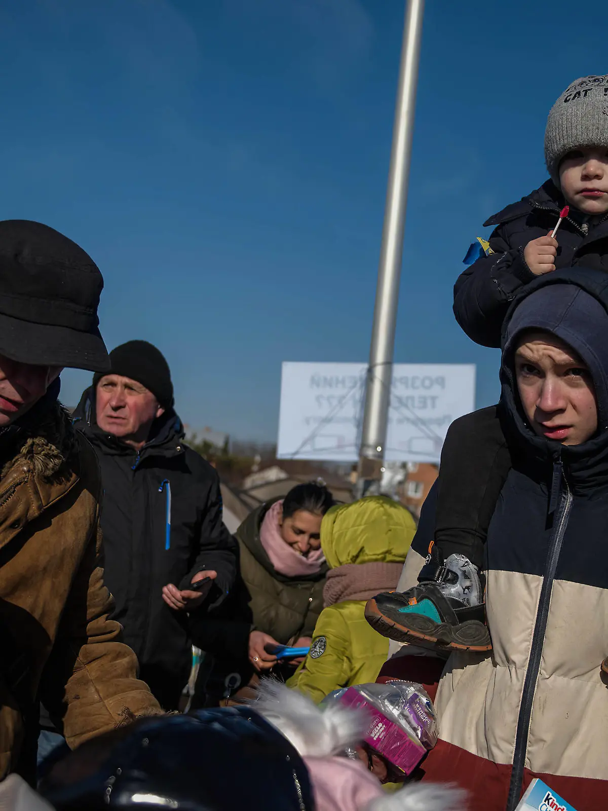  March 11, 2022, Medyka, Podkarpackie, Poland: Ukrainian refugees are queuing to board on a coach that takes refugees to Przemysl. Ukrainian refugees at Medyka border crossing on the 16th day of Russian invasion in Ukraine. Medyka Poland - ZUMAs197 20220311_zaa_s197_532 Copyright: xAttilaxHusejnowx
