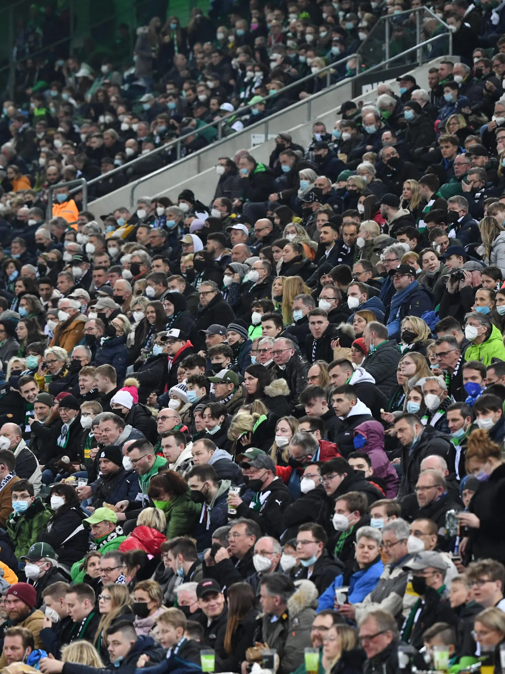  Fussball, Herren, Saison 2021/2022, 1. Bundesliga 26. Spieltag, Borussia Mönchengladbach - Hertha BSC, Fans der Borussia, 12.03. 2022, *** Football, men, season 2021 2022, 1 Bundesliga 26 matchday , Borussia Mönchengladbach Hertha BSC, fans of Borussia, 12 03 2022, Copyright: xSebastianxRäppold/MatthiasxKochx