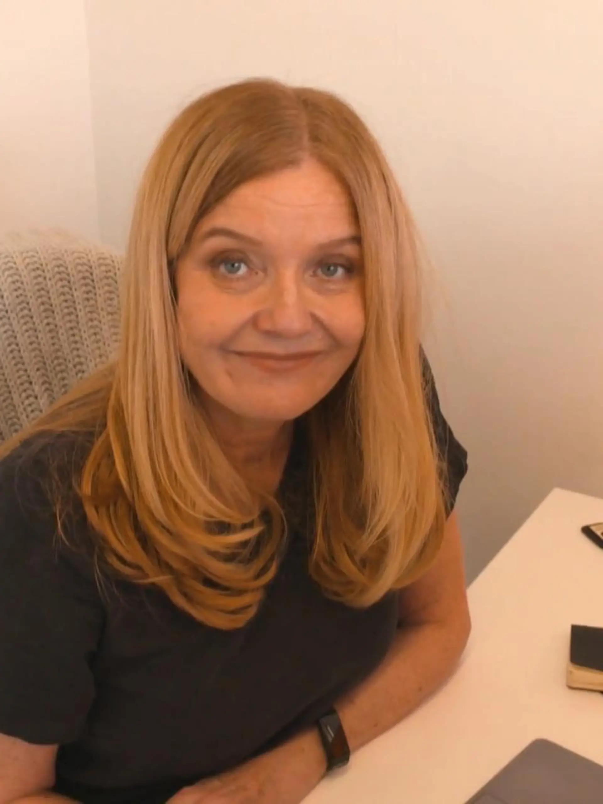 Damit sie sich keine allzu großen Sorgen über die gestiegenen Heiz- und Benzinpreise machen zu müssen, hat PR-Agentur-Chefin Ilona Hitel aus Großbritannien ihren Mitarbeitern eine satte Gehaltserhöhung gegönnt.