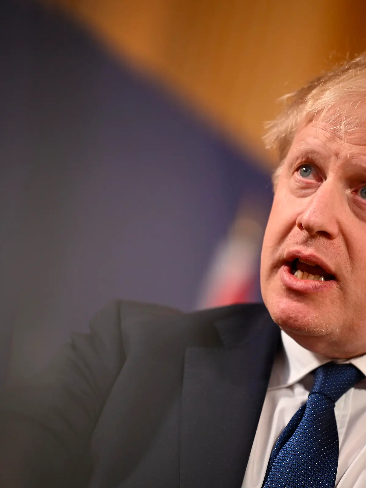 08.03.2022, Großbritannien, London: Boris Johnson, Premierminister von Großbritannien, spricht zu den Medien im Rahmen eines V4-Treffens. Johnson traf sich mit den Regierungschefs der V4-Staaten, um die Situation in der Ukraine zu besprechen. Foto: Leon Neal/Getty Pool/AP/dpa +++ dpa-Bildfunk +++