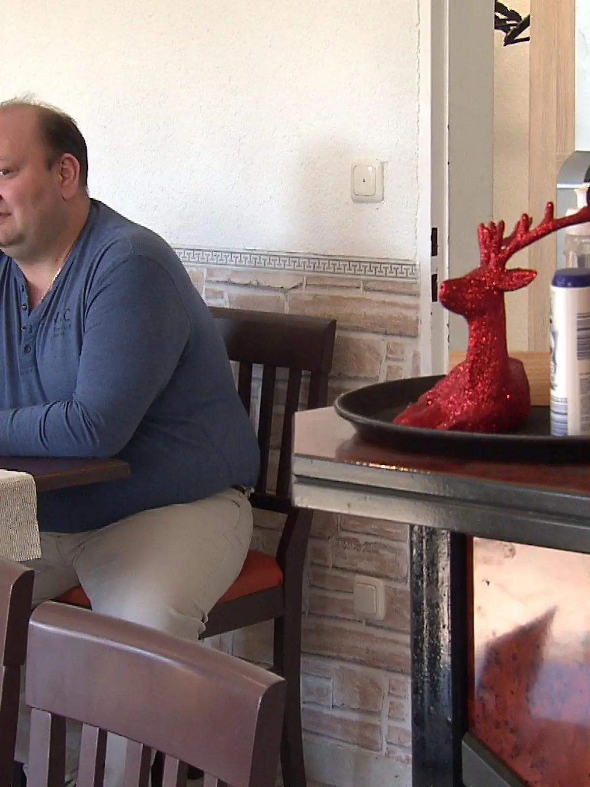 Der Gastronom Oleg Ismagilow ist fassungslos über die schlechten Bewertungen. Nur weil er Russe ist, kann er doch nichts für den Krieg in der Ukraine.
