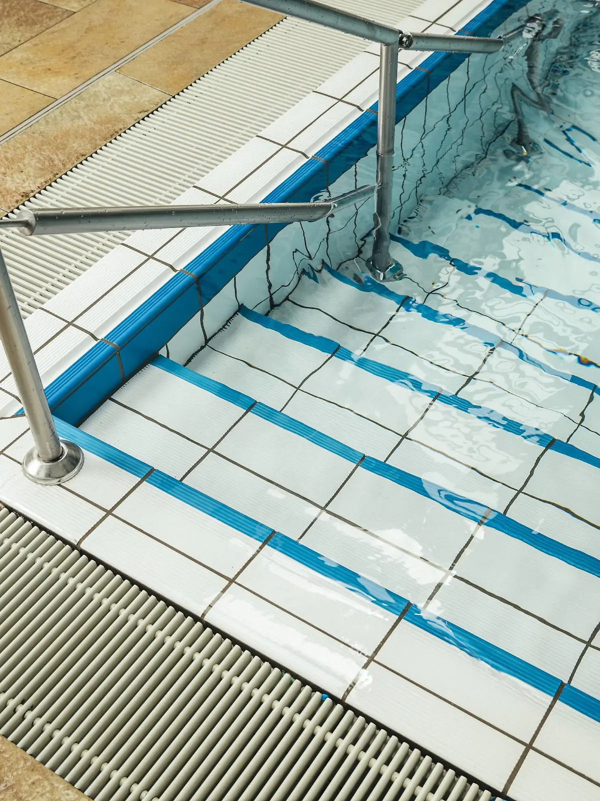 Empty indoor swimming pool property released PUBLICATIONxINxGERxSUIxAUTxHUNxONLY MFF04217  