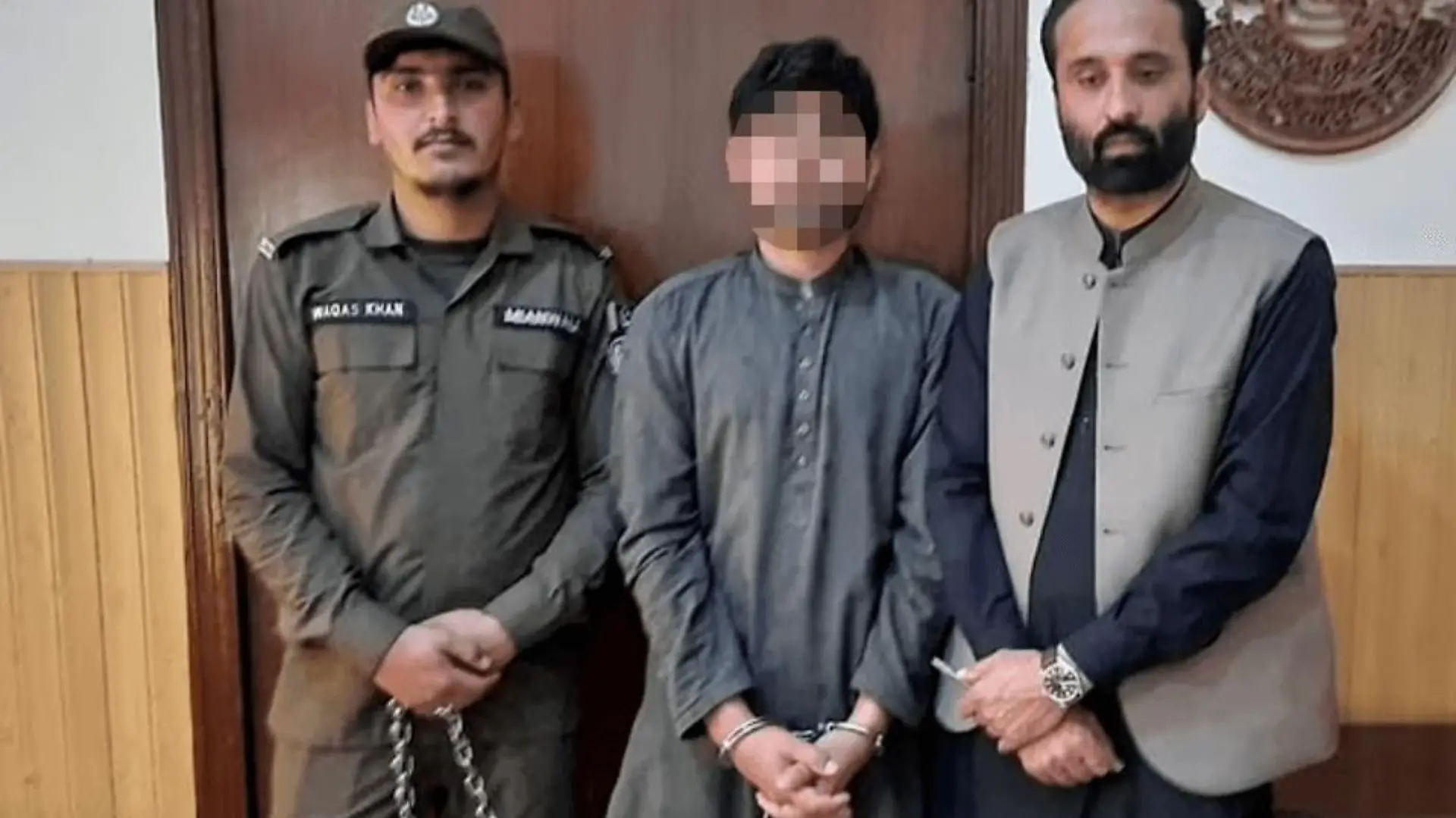 shahzaib pakistan geblurrt