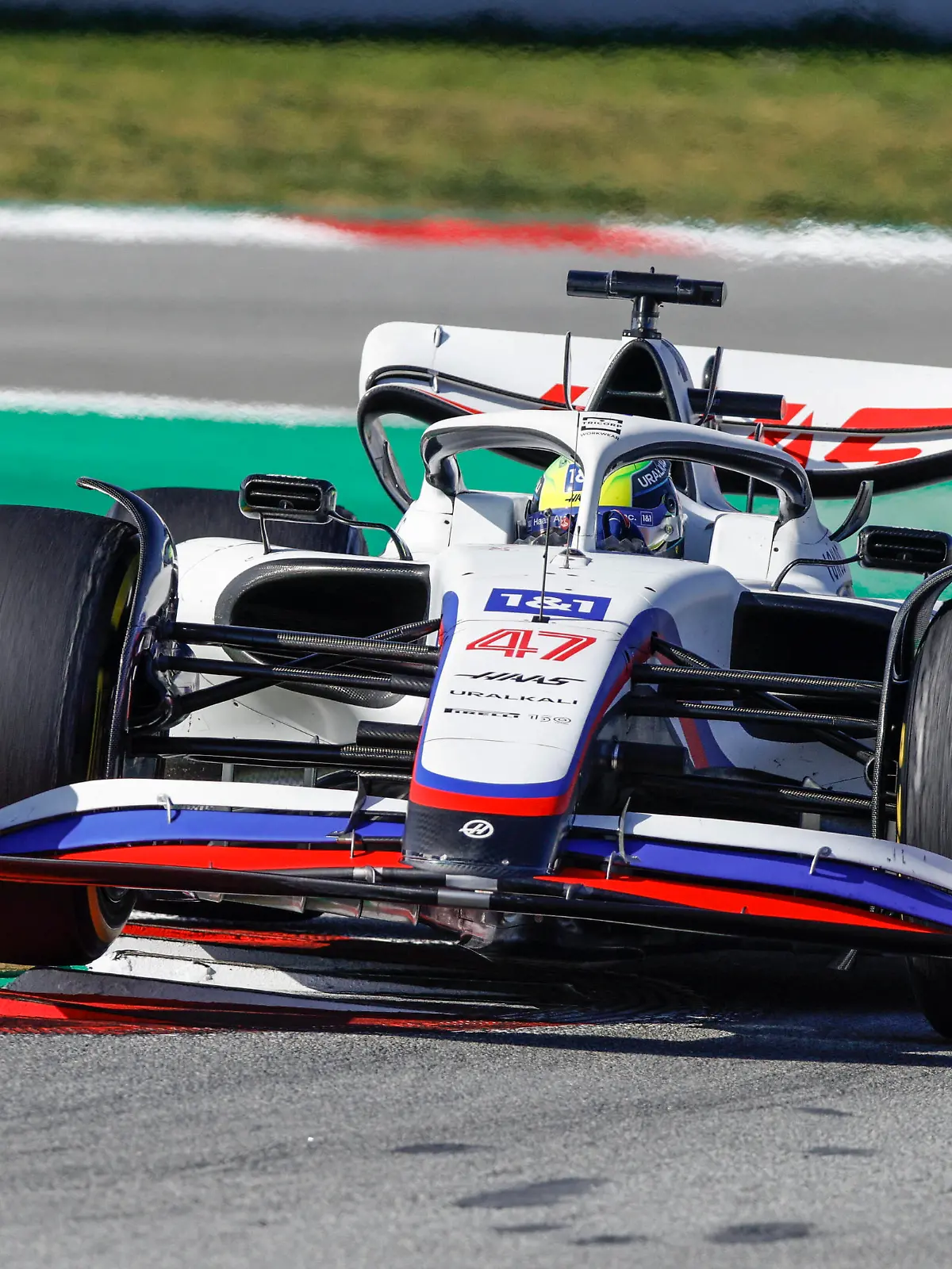 F1 Winter Testing In Barcelona - Day 2 47 Mick Schumacher, Uralkali Haas F1 Team, VF-22, action during the Formula 1 Winter Tests at Circuit de Barcelona - Catalunya on February 24, 2022 in Barcelona, Spain. Barcelona Spain PUBLICATIONxNOTxINxFRA Copyright: xXavierxBonillax originalFilename:bonilla-f1winter220224_npgU4.jpg 