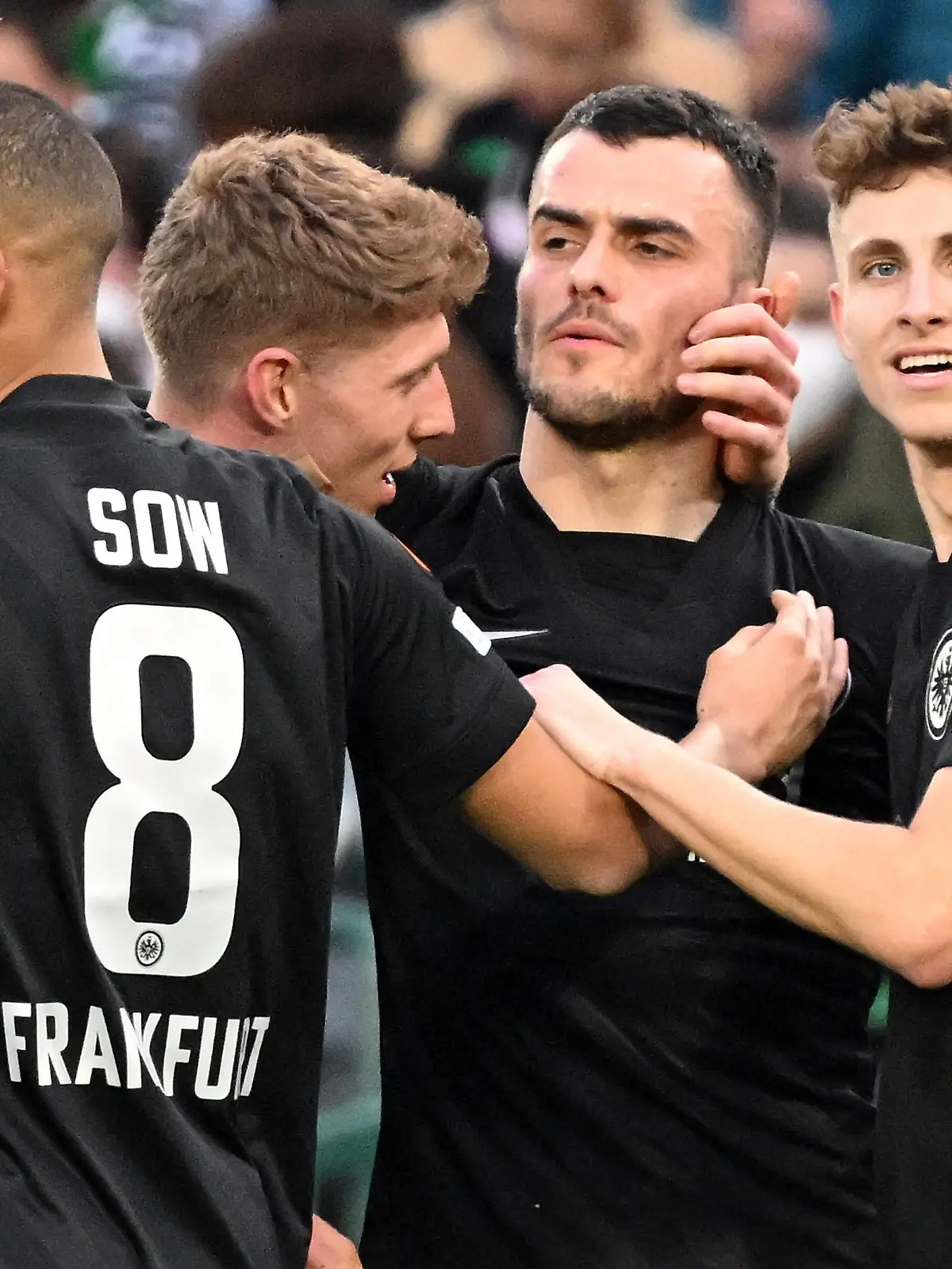  09.03.2022, xjhx, Fussball UEFA Europa League, Real Betis Sevilla - Eintracht Frankfurt emspor, v.l. Torjubel nach dem Tor zum celebrating the goal celebrate 0:1 durch Filip Kostic Eintracht Frankfurt DFL/DFB REGULATIONS PROHIBIT ANY USE OF PHOTOGRAPHS as IMAGE SEQUENCES and/or QUASI-VIDEO Sevilla *** 09 03 2022, xjhx, football UEFA Europa League, Real Betis Sevilla Eintracht Frankfurt emspor, v l goal celebration after the goal celebrating the goal celebrate 0 1 by Filip Kostic Eintracht Frankfurt DFL DFB REGULATIONS PROHIBIT ANY USE OF PHOTOGRAPHS as IMAGE SEQUENCES and or QUASI VIDEO Sevilla