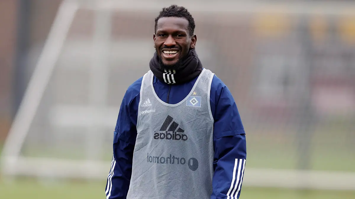 Hamburger SV Training Hamburger SV Training 02.12.2020 am Volksparkstadioin Bakery Jatta Hamburger SV *** Hamburger SV Training Hamburger SV Training 02 12 2020 at Volksparkstadioin Bakery Jatta Hamburger SV