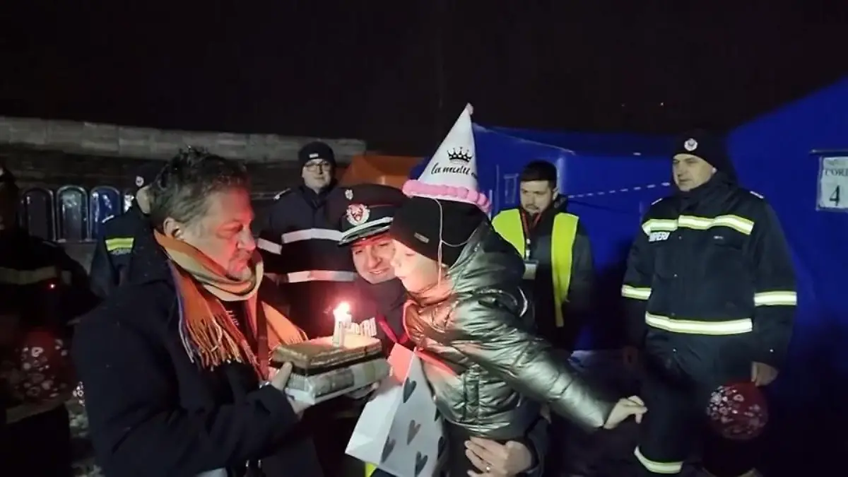 Lichtblicke in der Kriegs-Hölle Szenen, die Hoffnung  machen