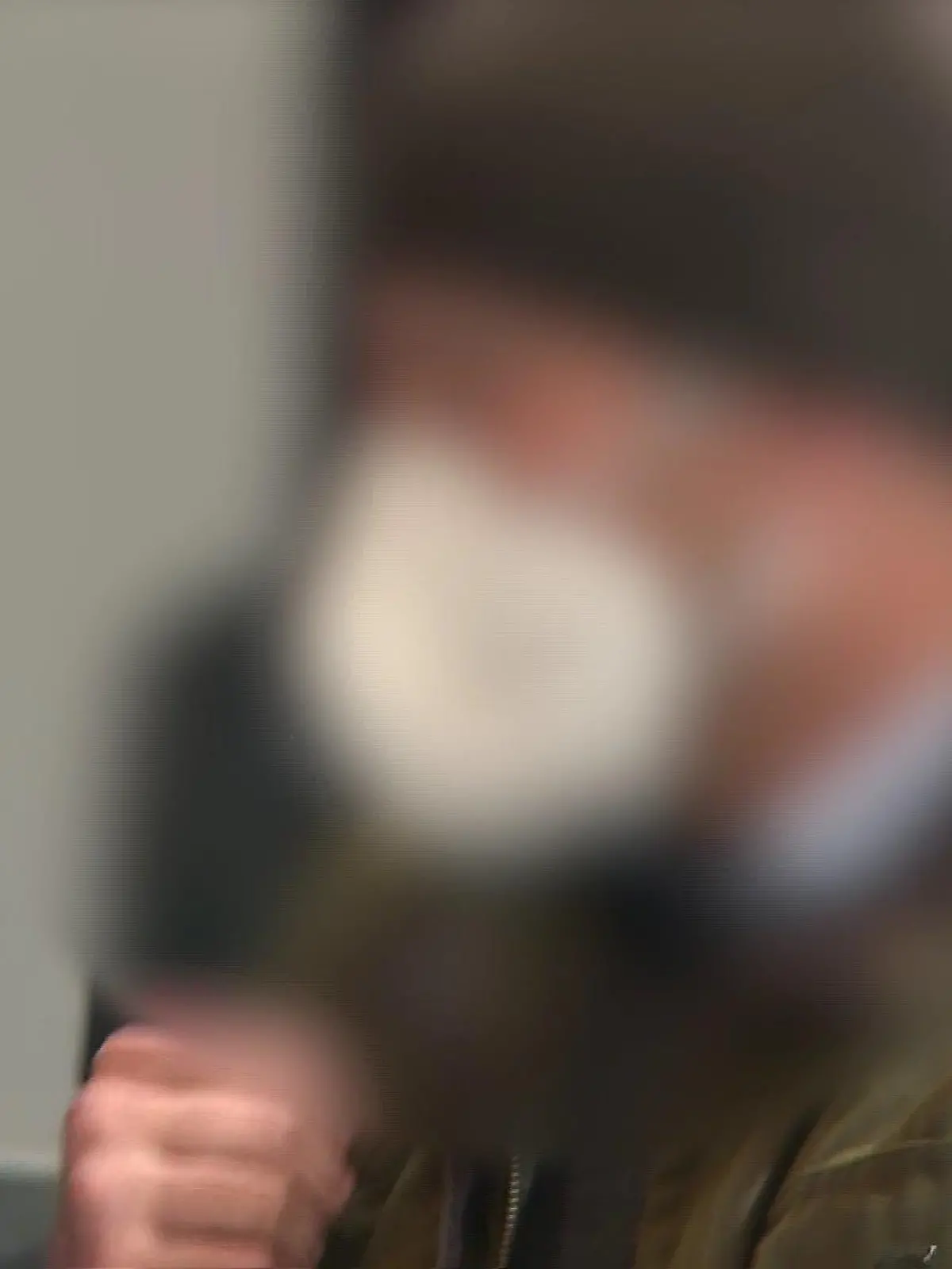 Der Angeklagte Hartmut F. im Gerichtssaal. Foto: RTL Nord