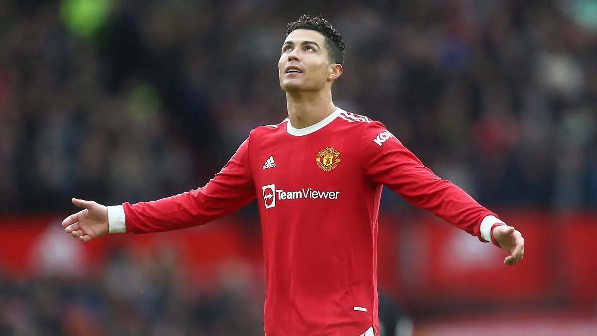 Sport Bilder des Tages Mandatory Credit: Photo by Phil Oldham/Shutterstock 12820886h Cristiano Ronaldo of Manchester United, ManU dejected Manchester United v Watford, Premier League, Football, Old Trafford, Manchester, UK - 26 Feb 2022 EDITORIAL USE ONLY No use with unauthorised audio, video, data, fixture lists, club/league logos or live services. Online in-match use limited to 120 images, no video emulation. No use in betting, games or single club/league/player publications. Manchester United v Watford, Premier League, Football, Old Trafford, Manchester, UK - 26 Feb 2022 EDITORIAL USE ONLY No use with unauthorised audio, video, data, fixture lists, club/league logos or live services. Online in-match use limited to 120 images, no video emulation. No use in betting, games or single club/league/player publications. PUBLICATIONxINxGERxSUIxAUTXHUNxGRExMLTxCYPxROMxBULxUAExKSAxONLY Copyright: xPhilxOldham/Shutterstockx 12820886h