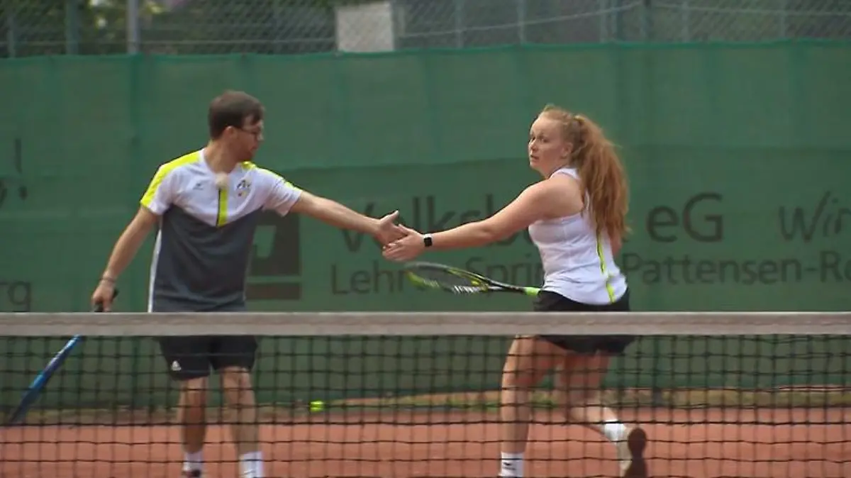 Julius und Marlene Dietrich treten als Tennis-Doppel bei den Special Olympic World Games 2023 in Berlin an.