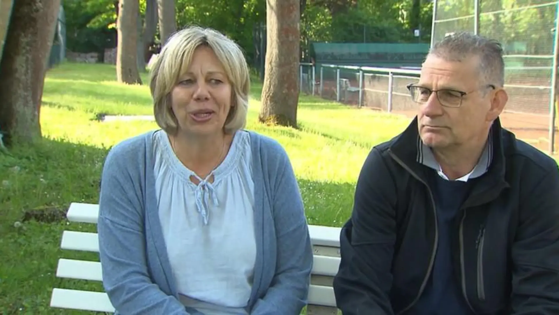 Silke und Christian sind die Eltern von Julius und Marlene Dietrich. Die Geschwister treten als Doppel beim Tennis bei den Special Olympics World Games 2023 in Berlin an.