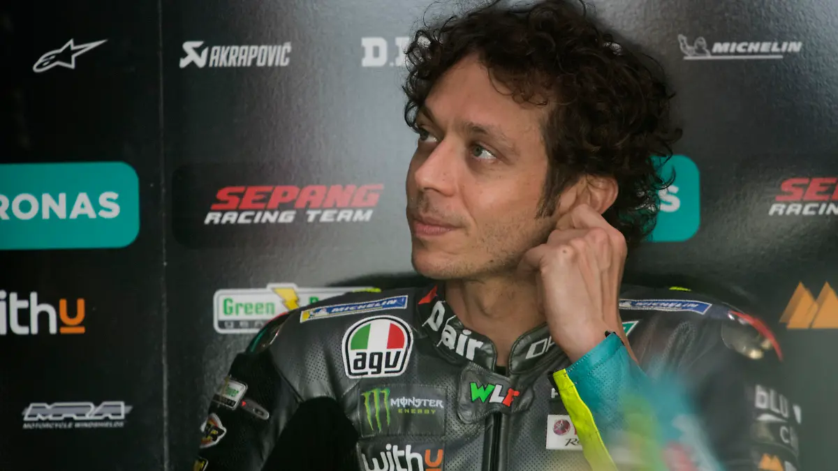 DOHA, QATAR - APRIL 03: Valentino Rossi of Italy and Petronas Yamaha SRT  prepares to start in box during the MotoGP of Qatar - Qualifying at Losail Circuit on April 03, 2021 in Doha, Qatar. (Photo by Mirco Lazzari gp/Getty Images)
