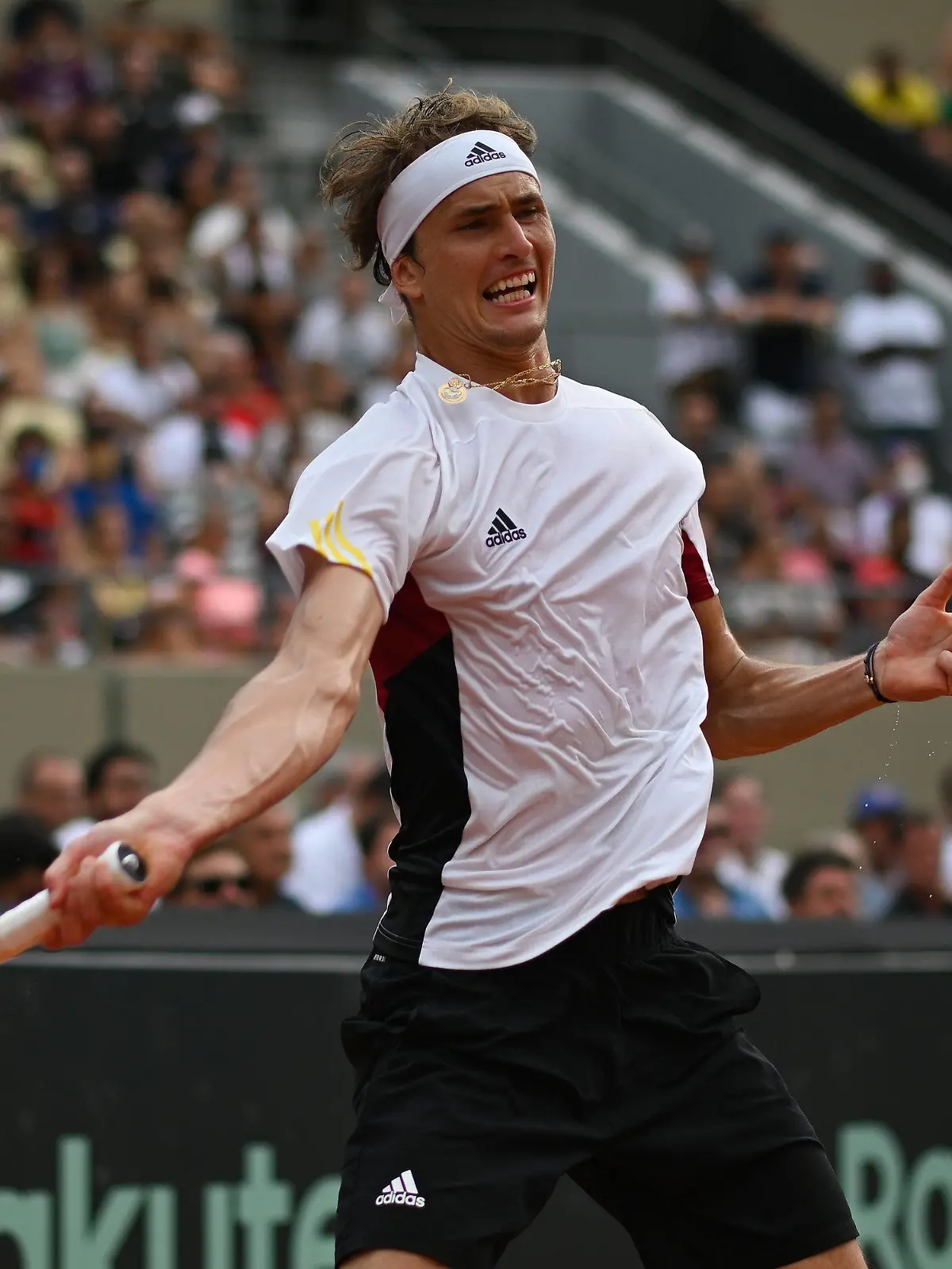 04.03.2022, Brasilien, Rio De Janeiro: Tennis, Herren: Davis Cup - Qualifikationsrunde, Qualifikation, Brasilien - Deutschland, Seyboth Wild - Zverev. Alexander Zverev aus Deutschland in Aktion. Foto: Andre Borges/dpa +++ dpa-Bildfunk +++