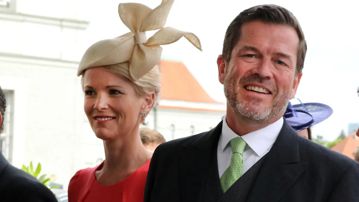MUNICH, Germany - 20. MAY 2023: former minister of defense of Germany, Karl-Theodor zu GUTTENBERG and wife Stephanie where among the invited guests , Prince Ludwig von Bayern and his wife Sophie-Alexandra Princess of Bavaria got Married in the Theatiner Church, Prinz Ludwig is part of the Wittelsbacher dynasty . WITTELSBACHER HOCHZEIT, Royal Wedding in Munich on 20. May 2023, in Germany. Ludwig Prinz von Bayern und seine Frau Sophie-Alexandra Prinzessin von Bayern, born Sophie-Alexandra Eveking, stammt aus einer niederlndisch-kanadischen Familie und kann sich fortan Sophie-Alexandra Prinzessin von Bayern nennen. Sie heirateten in der Theatinerkirche. (Photo and copyright @ ATP images / Arthur THILL