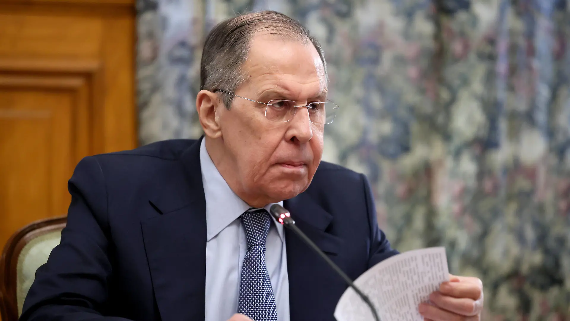 MOSCOW, RUSSIA - FEBRUARY 25, 2022: Russia s Foreign Minister Sergei Lavrov looks on during a meeting with Vladislav Deinego, foreign minister of the Lugansk People s Republic LPR, and Sergei Peresada, first deputy foreign minister of the Donetsk People s Republic DPR, at the Russian Foreign Ministry s Reception House. Mikhail Metzel/TASS PUBLICATIONxINxGERxAUTxONLY TS125599