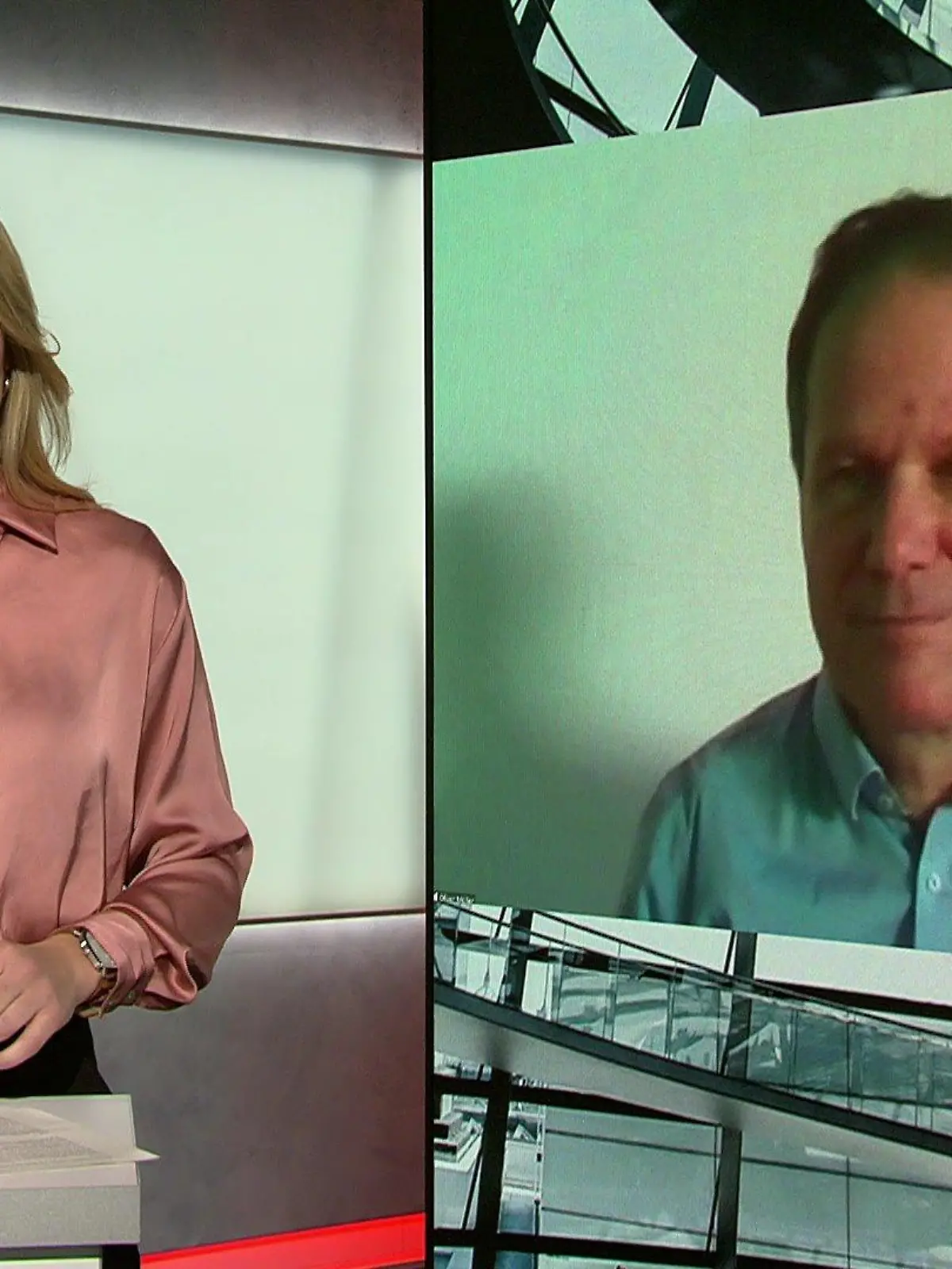 Vivian Bahlmann spricht mit Dr. Oliver Müller
