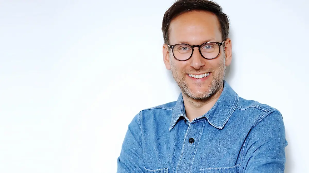 Neuzugang bei „Guten Morgen Deutschland“: Simon Beeck wird ab dem 09. März 2022 ein Teil der RTL-Familie.