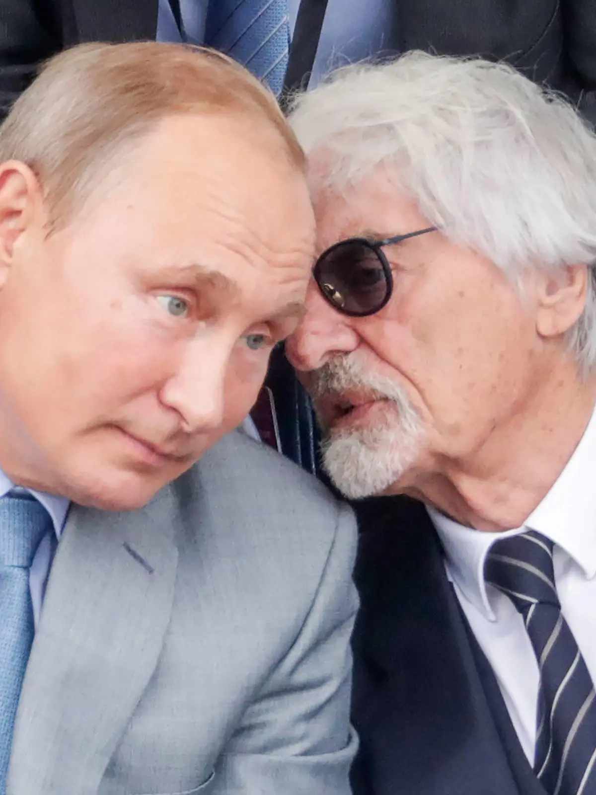 SOCHI, RUSSIA - SEPTEMBER 30, 2018: Russia s President Vladimir Putin (L) and Bernie Ecclestone, Honorary President of Formula One Management and Formula One Administration, attend the 2018 Formula One Russian Grand Prix final day events at the Sochi Autodrom racing circuit. Mikhail Metzel/TASS PUBLICATIONxINxGERxAUTxONLY TS092180  