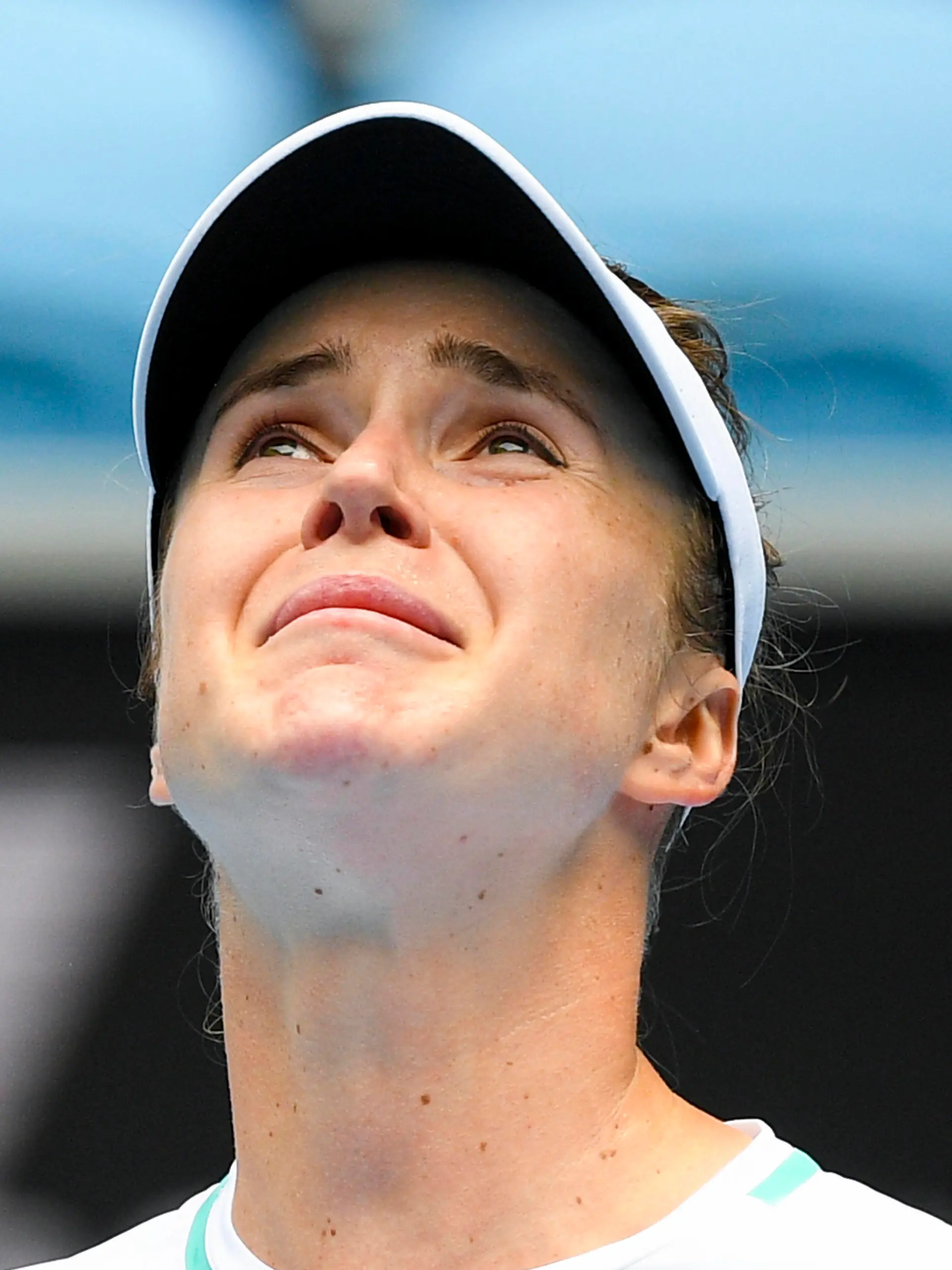 TENNIS AUSTRALIAN OPEN, Elina Svitolina of Ukraine celebrates after winning her first Round Women s singles match match against Fiona Ferro of France on Day 1 of the Australian Open, at Melbourne Park, in Melbourne, Monday, January 17, 2022.  ACHTUNG: NUR REDAKTIONELLE NUTZUNG, KEINE ARCHIVIERUNG UND KEINE BUCHNUTZUNG MELBOURNE VIC AUSTRALIA PUBLICATIONxINxGERxSUIxAUTxONLY Copyright: xDEANxLEWINSx 20220117001614093100 