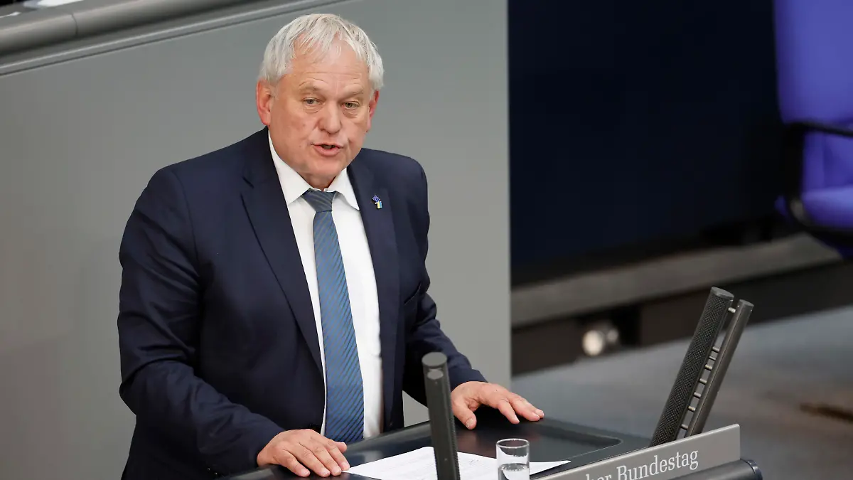 Thomas Hacker in der 107. Sitzung des Deutschen Bundestages im Reichstagsgebäude. Berlin, 26.05.2023