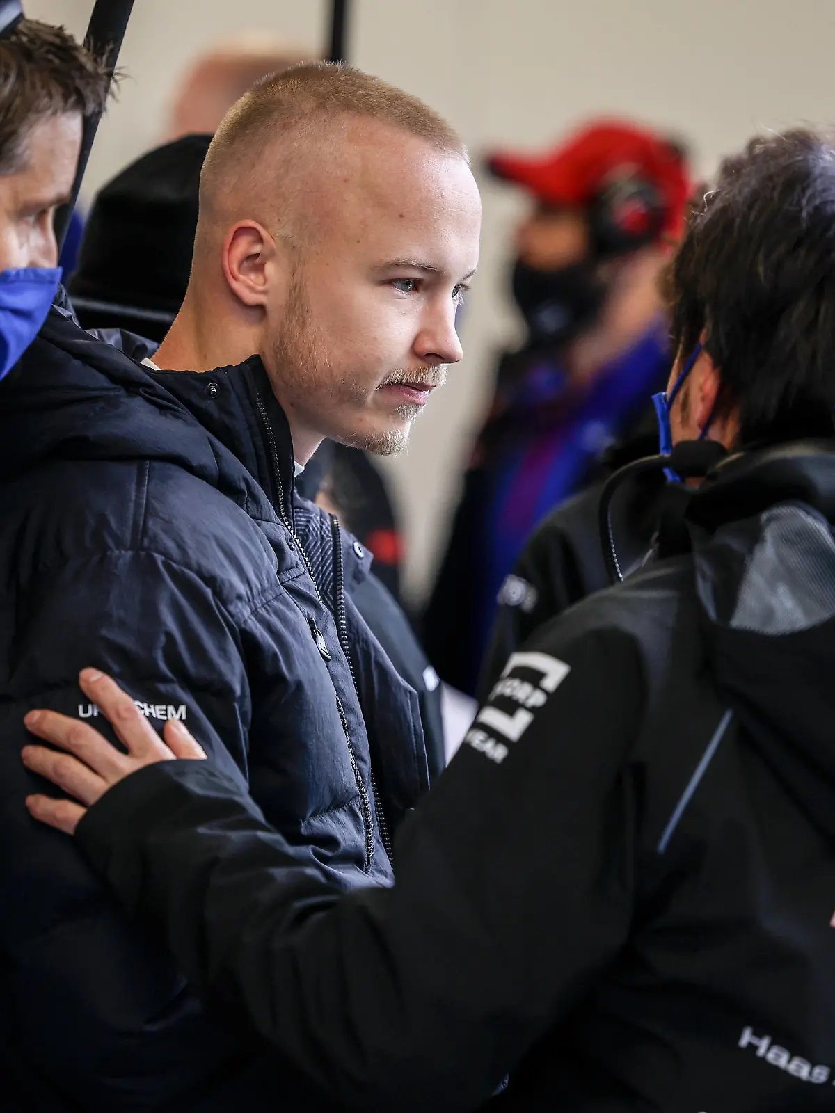  MAZEPIN Nikita rus, Haas F1 Team VF-22 Ferrari, portrait with a car minus any of its Uralkali branding or Russian flag colours following the event in Ukraine during the pre-season track session prior the 2022 FIA Formula One World Championship, WM, Weltmeisterschaft on the Circuit de Barcelona-Catalunya, from February 23 to 25, 2022 in Montmelo, near Barcelona, Spain - F1- PRE-SEASON TRACK SESSION 2022 - BARCELONA DPPI/Panoramic PUBLICATIONxNOTxINxFRAxITAxBEL G00D2728