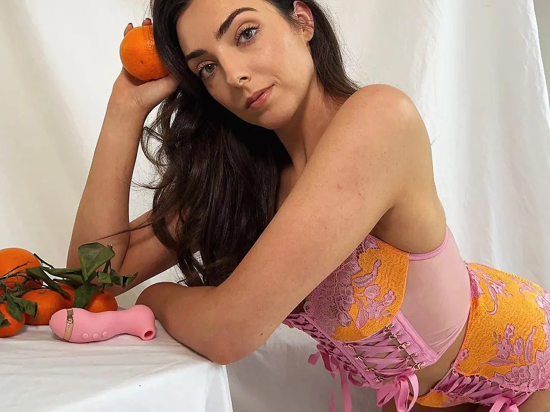 Sexspielzeug-Werbung: Als Influencerin über Masturbation spricht, verliert  sie Tausende Follwer