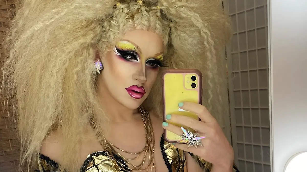 Dragqueen Dolly Trolley