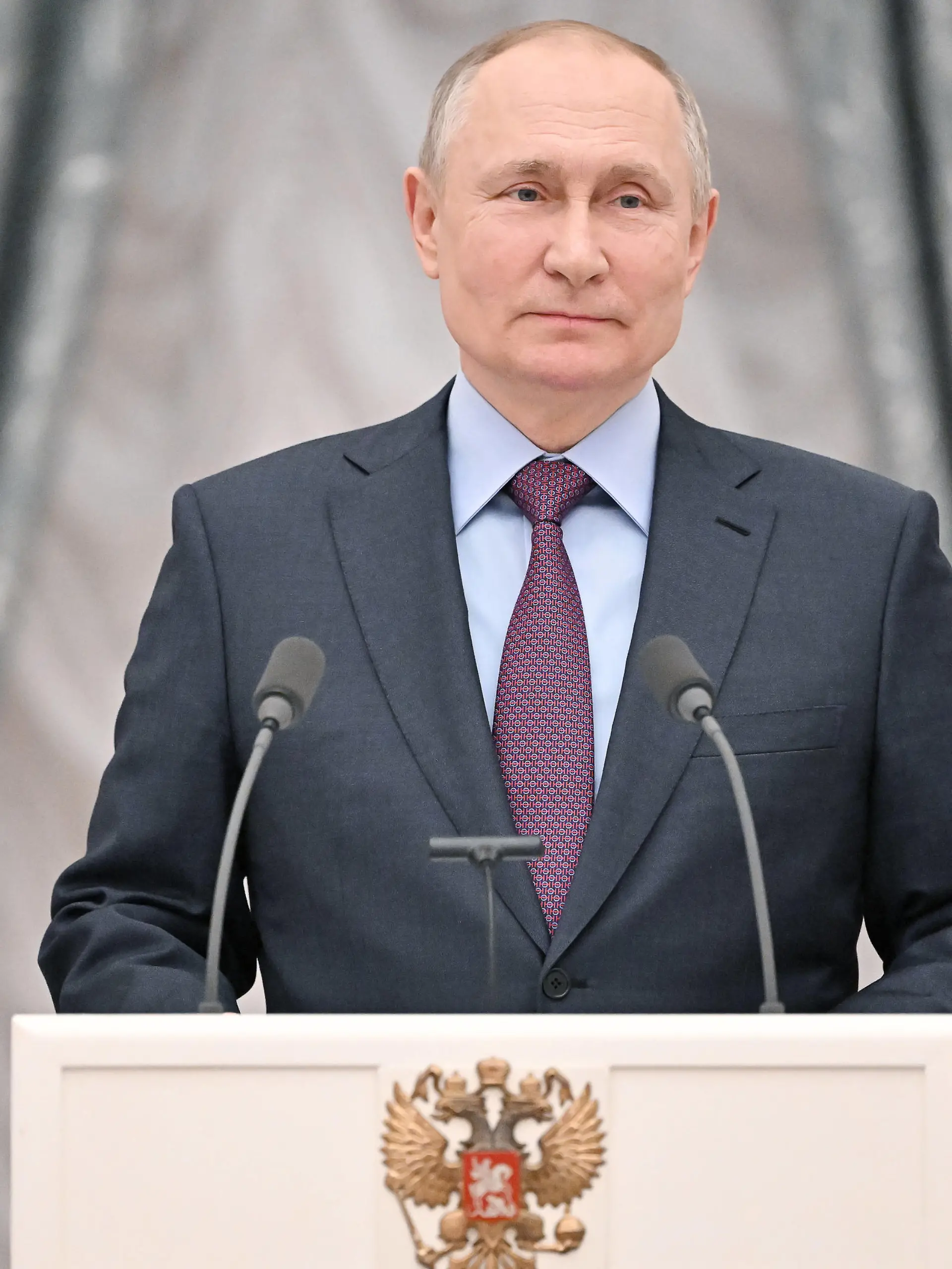  MOSCOW, RUSSIA - FEBRUARY 22, 2022: Russia s President Vladimir Putin gives comments to the media after a ceremony to sign a declaration on allied cooperation between Russia and Azerbaijan at Moscow s Kremlin. Sergei Guneyev/POOL/TASS PUBLICATIONxINxGERxAUTxONLY TS12504C