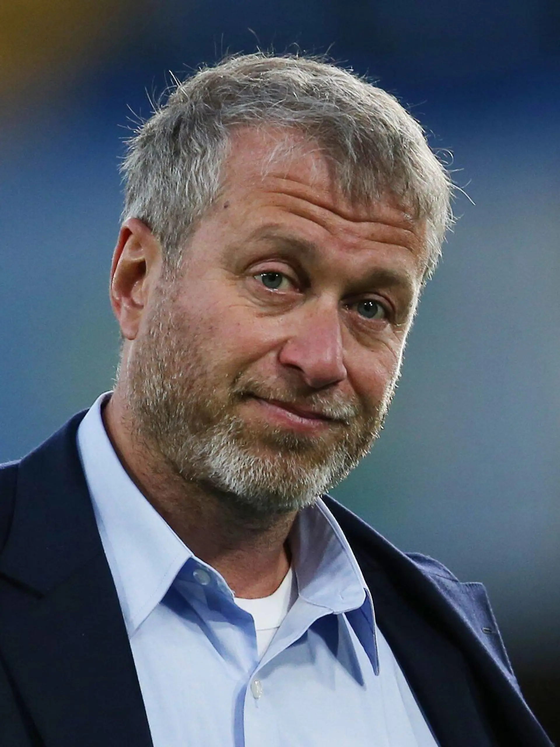  Mandatory Credit: Photo by BPI/Shutterstock 4673958ad Chelsea owner Roman Abramovich walks back from Chelsea Changing room after congratulating players Barclays Premier League 2014/15 Chelsea v Manchester United, ManU Stamford Bridge, Fulham Rd, London, United Kingdom - 18 Apr 2015 EDITORIAL USE ONLY No use with unauthorised audio, video, data, fixture lists outside the EU, club/league logos or live services. Online in-match use limited to 45 images 15 in extra time. No use to emulate moving images. No use in betting, games or single club/league/player publications/services. Barclays Premier League 2014/15 Chelsea v Manchester United Stamford Bridge, Fulham Rd, London, United Kingdom - 18 Apr 2015 EDITORIAL USE ONLY No use with unauthorised audio, video, data, fixture lists outside the EU, club/league logos or live services. Online in-match use limited to 45 images 15 in extra time. No use to emulate moving images. No use in betting, games or PUBLICATIONxINxGERxSUIxAUTXHUNxGRExMLTxCYPxROMxBULxUAExKSAxONLY Copyright: xBPI/Shutterstockx 4673958ad