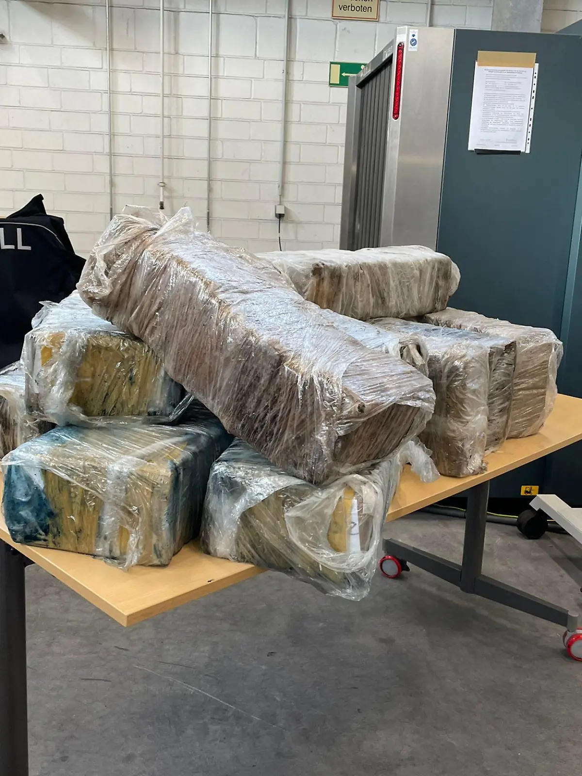 Mega Koks-Fund im Hamburger Hafen