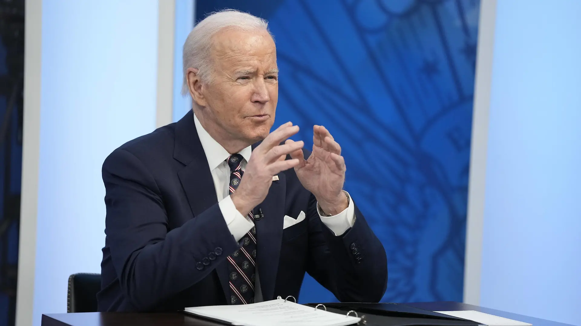 February 22, 2022, Washington, District of Columbia, USA: United States President Joe Biden hosts a virtual event announcing progress on securing critical mineral supply chains, powering clean energy manufacturing, and creating good-paying jobs in the South Court Auditorium in the Eisenhower Executive Office Building in Washington, DC on Tuesday, February 22, 2022 Washington USA - ZUMAs152 20220222_zaa_s152_022 Copyright: xChrisxKleponisx-xPoolxviaxCNPx