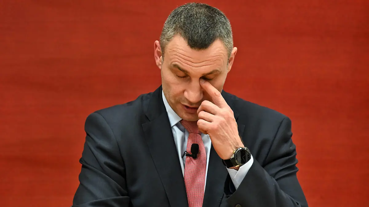 Vitali Klitschko, Bürgermeister von Kiew und ehemaliger Profiboxer. Vitali Klitschko bei seinem Vortrag vor Beginn der Münchner Sicherheitskonferenz am 17.02.2022 München Bayern Deutschland Copyright: xRolfxPossx