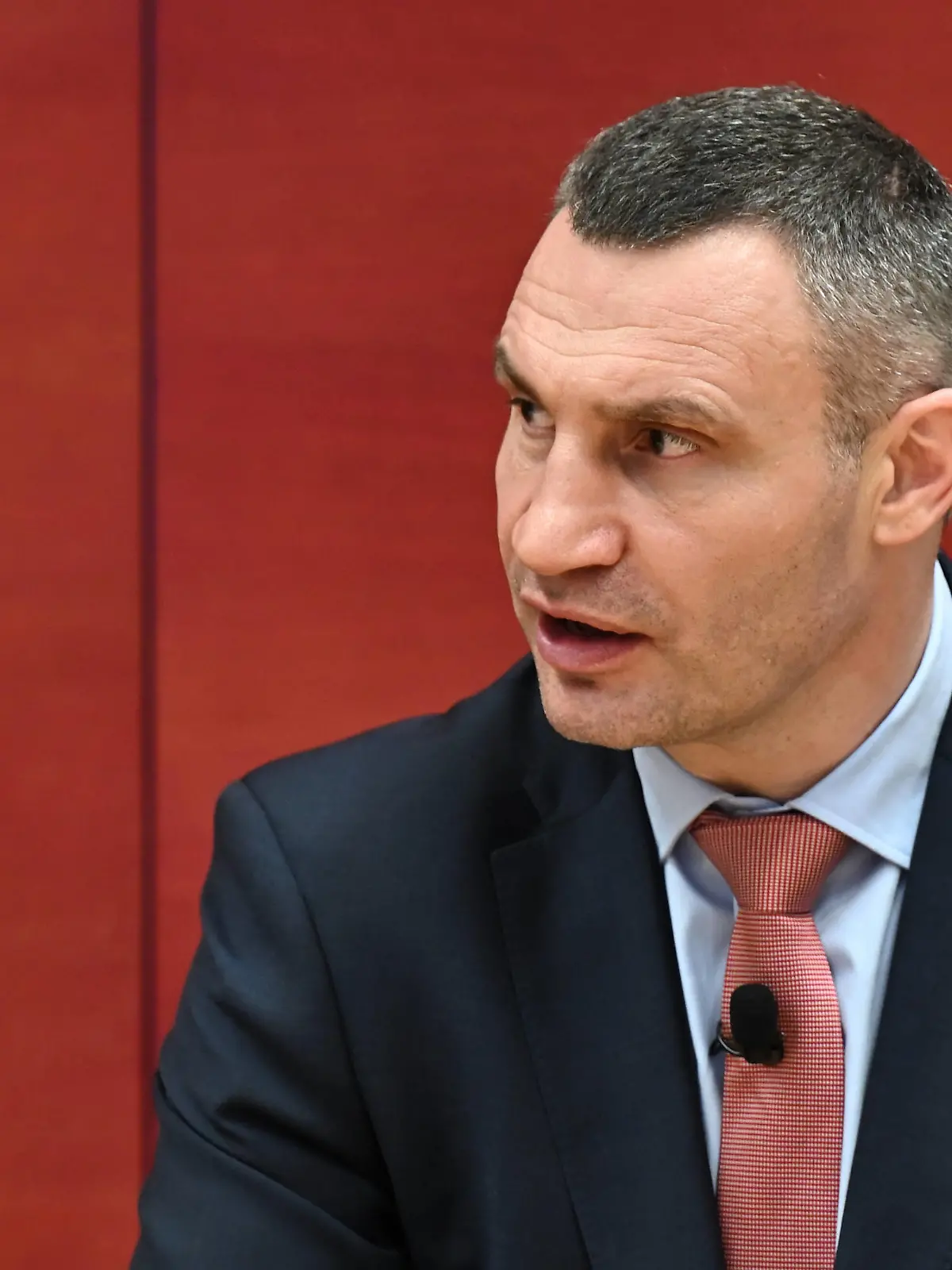  Vitali Klitschko, Bürgermeister von Kiew und ehemaliger Profiboxer. Vitali Klitschko bei seinem Vortrag vor Beginn der Münchner Sicherheitskonferenz am 17.02.2022 München Bayern Deutschland Copyright: xRolfxPossx