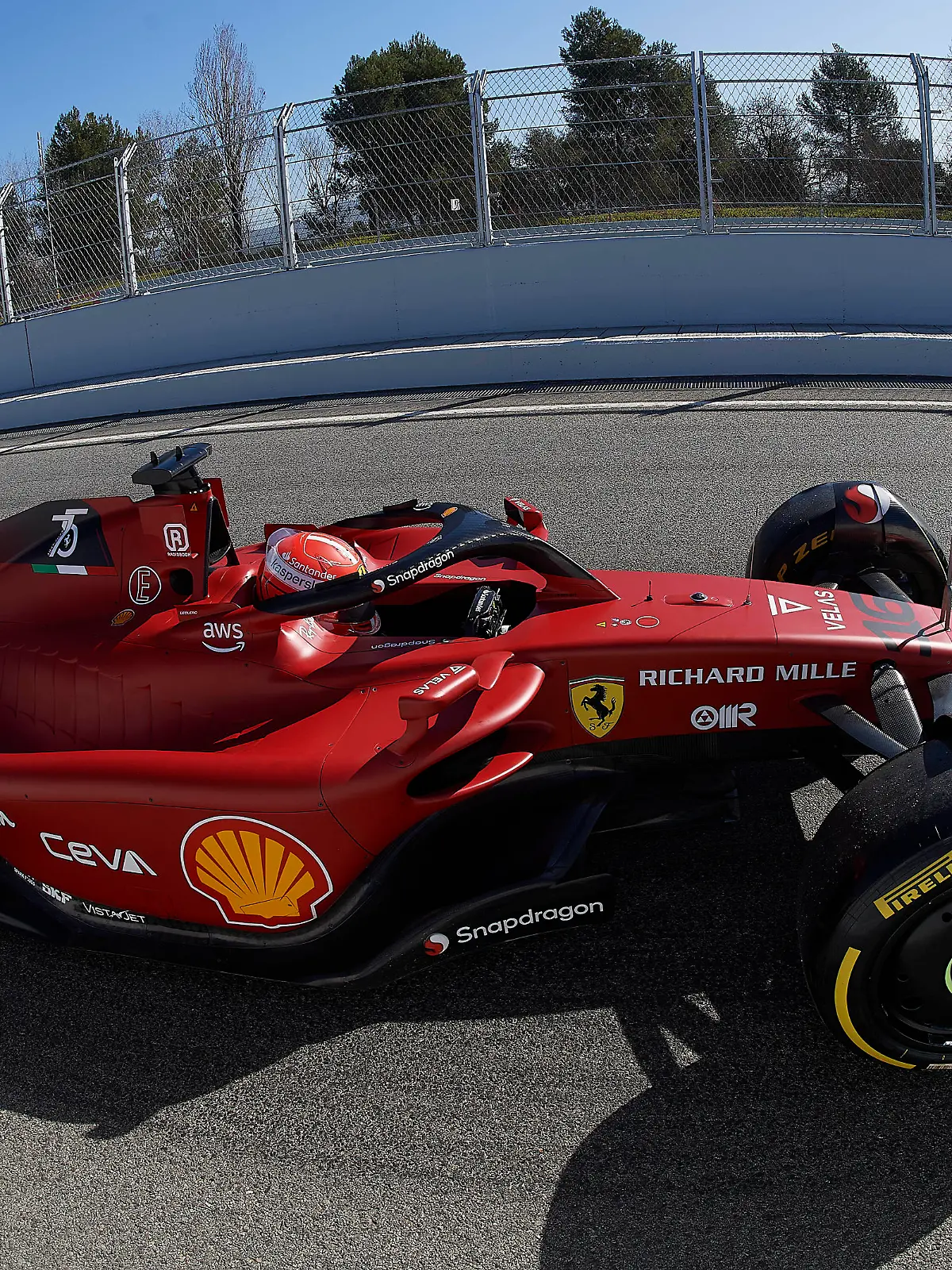 Formula 1 Testing in Barcelona - Day 1 Charles Leclerc of Monaco driving 16 the Ferrari F1-75 during Day One of F1 Testing at Circuit de Barcelona-Catalunya on February 23, 2022 in Barcelona, Spain. Barcelona Spain PUBLICATIONxNOTxINxFRA Copyright: xJosexBretonx originalFilename:breton-formula1220223_nptab.jpg