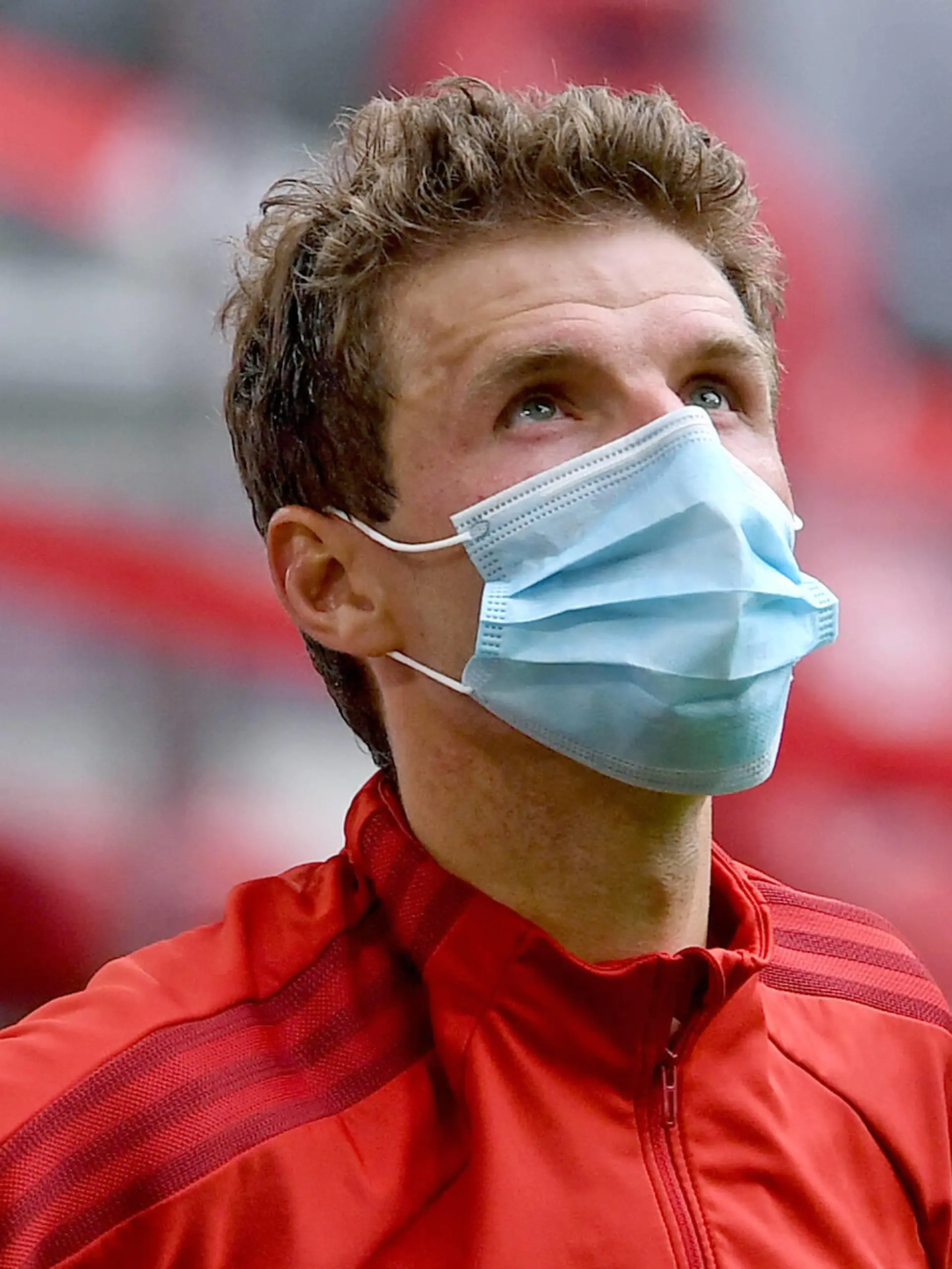  1.German Football League FC BAYERN MUENCHEN - SC FREIBURG Munich, Germany, 20th June 2020, Thomas MUELLER, MÜLLER, FCB 25 half-size, portrait, at the 1.Bundesliga match FC BAYERN MUENCHEN - SC FREIBURG in season 2019/2020 am matchday 33. FCB Foto: Markus Ulmer/Pressefoto Ulmer /Pool via Peter Schatz - DFL REGULATIONS PROHIBIT ANY USE OF PHOTOGRAPHS as IMAGE SEQUENCES and/or QUASI-VIDEO - National and international News-Agencies OUT Editorial Use ONLY Munich Allianz Arena Bavaria Germany *** 1 German Football League FC BAYERN MUENCHEN SC FREIBURG Munich, Germany, 20th June 2020, Thomas MUELLER, MÜLLER, FCB 25 half size, portrait, at the 1 Bundesliga match FC BAYERN MUENCHEN SC FREIBURG in season 2019 2020 am matchday 33 FCB Foto Markus Ulmer Pressefoto Ulmer Pool via Peter Schatz DFL REGULATIONS PROHIBIT ANY USE OF PHOTOGRAPHS as IMAGE SEQUENCES and or QUASI VIDEO National and international News Agencies OUT Editorial Use ONLY Munich Allianz Arena Bavaria Germany Poolfoto Markus Ulmer/Pressefoto Ulmer/Pool via Peter Schatz ,EDITORIAL USE ONLY