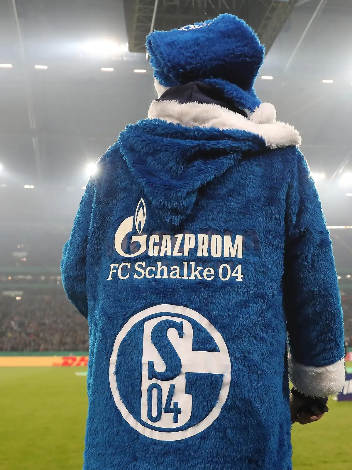 firo : 19.12.2017 Fußball, Saison 2017/2018 DFB Pokal FC Schalke - 1.FC Köln 1.0 Gazprom Sponsor