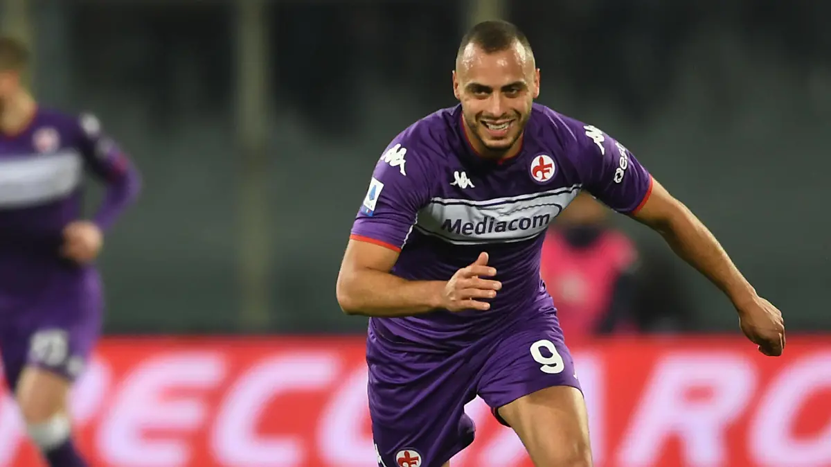 Arthur Cabral FiorentinaLuiz Felipe Ramos Marchi Lazio during the Italian Serie A match between Fiorentina 0-3 Lazio at Artemio Franchi Stadium on February 5, 2022 in Florence, Italy. Noxthirdxpartyxsales PUBLICATIONxNOTxINxJPN 179984994