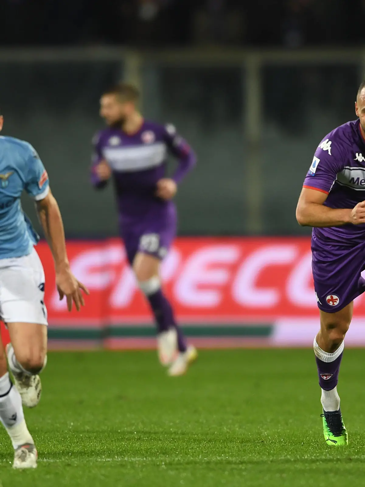  Arthur Cabral FiorentinaLuiz Felipe Ramos Marchi Lazio during the Italian Serie A match between Fiorentina 0-3 Lazio at Artemio Franchi Stadium on February 5, 2022 in Florence, Italy. Noxthirdxpartyxsales PUBLICATIONxNOTxINxJPN 179984994
