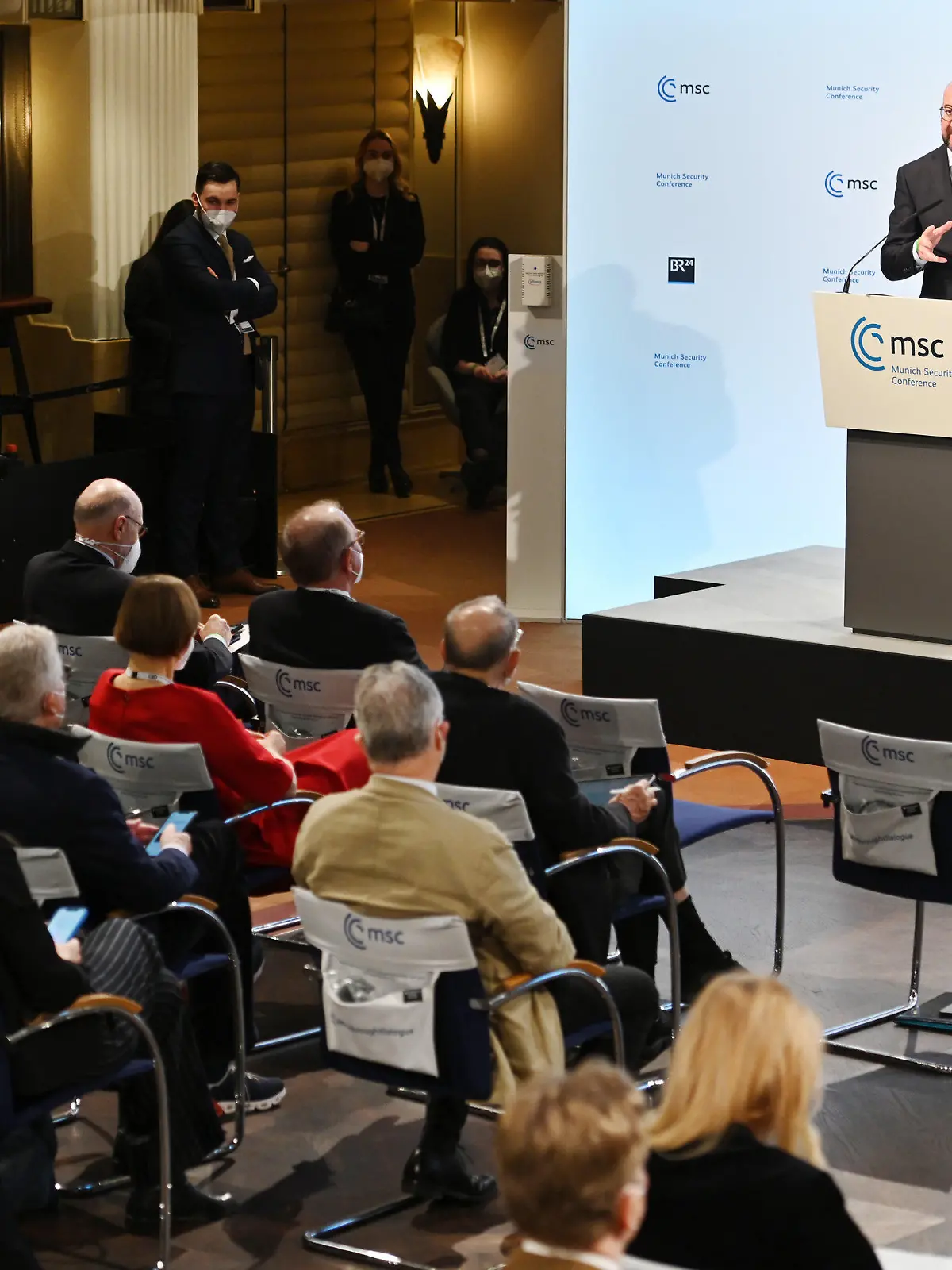 20.02.2022, Bayern, München: Charles Michel, Präsident des Europäischen Rates, spricht bei der 58. Münchner Sicherheitskonferenz. Die Sicherheitskonferenz findet vom 18. - 20.02.2022 im Hotel Bayerischer Hof statt. Foto: Tobias Hase/dpa +++ dpa-Bildfunk +++