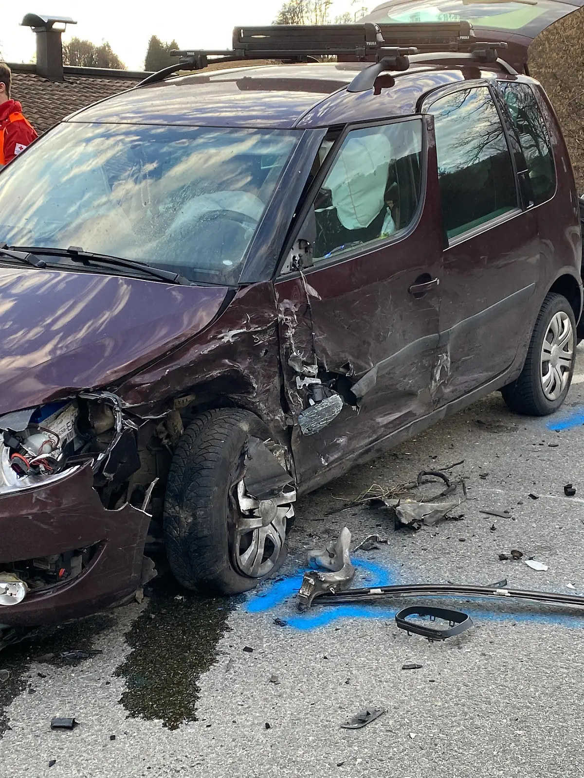 Verkehrsunfall unter Alkoholisierung in Breitenbach -Fotocredit: ZOOM.TIROL 