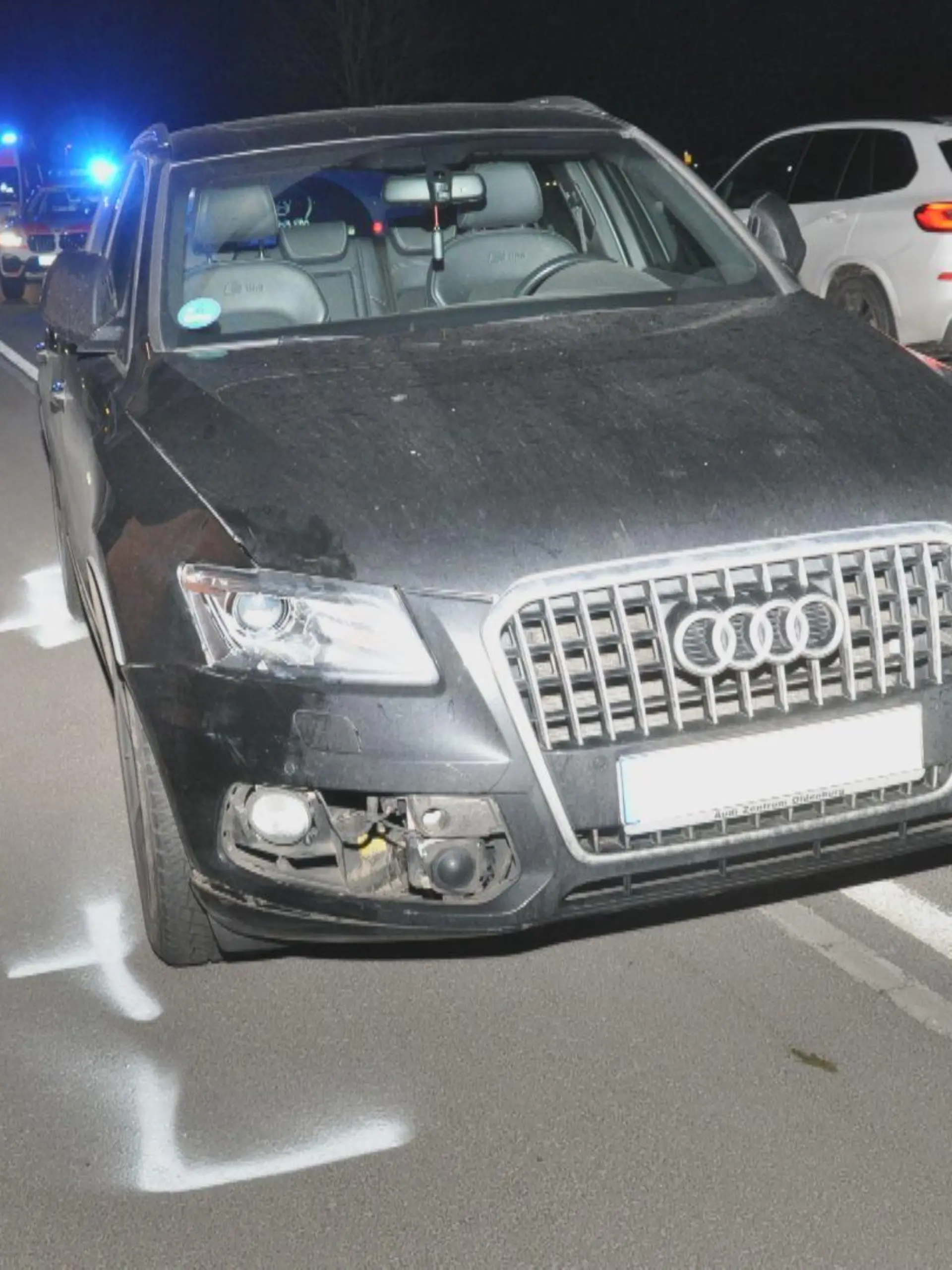 Ob eine Kindersicherung im Auto installiert war, dazu konnte die Polizei am Freitagmorgen keine Angaben machen.