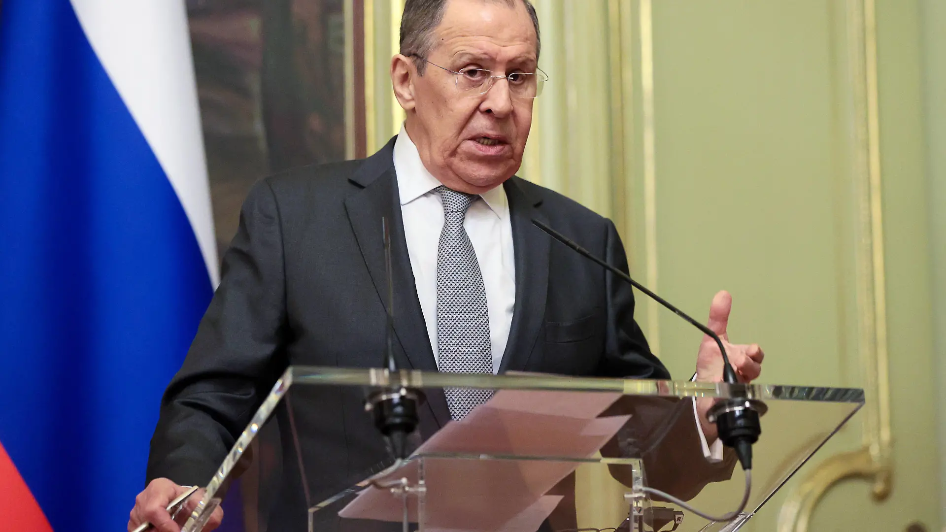 MOSCOW, RUSSIA - FEBRUARY 17, 2022: Russia s Foreign Minister Sergei Lavrov gives a press conference following his meeting with Italy s Foreign Minister Luigi Di Maio at the Russian Foreign Ministry s Reception House. Alexander Shcherbak/TASS PUBLICATIONxINxGERxAUTxONLY TS123CA7 